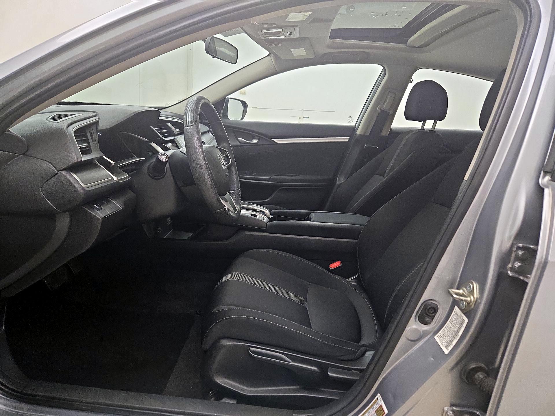 Thumbnail: 2016 Honda Civic - 11