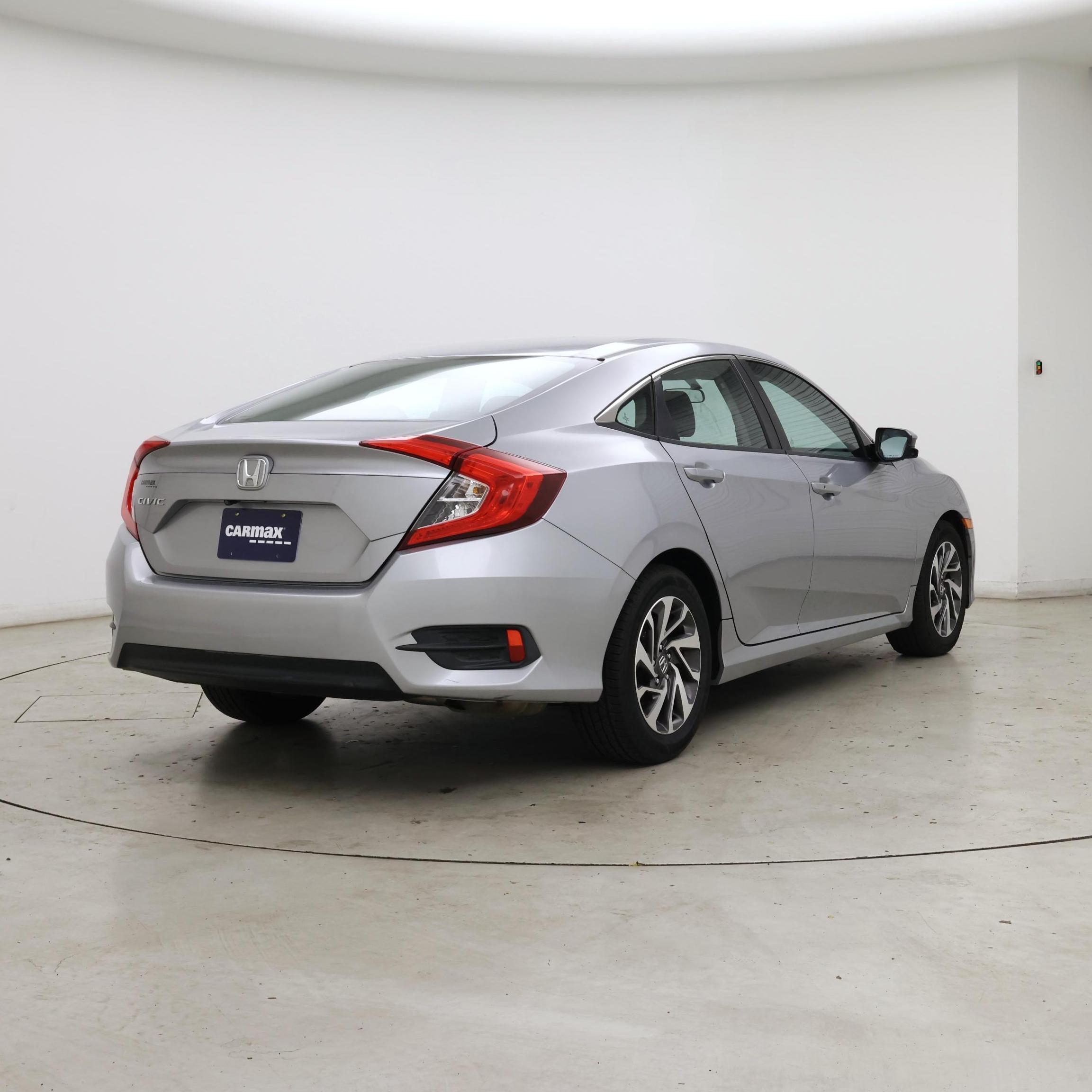 Thumbnail: 2016 Honda Civic - 8