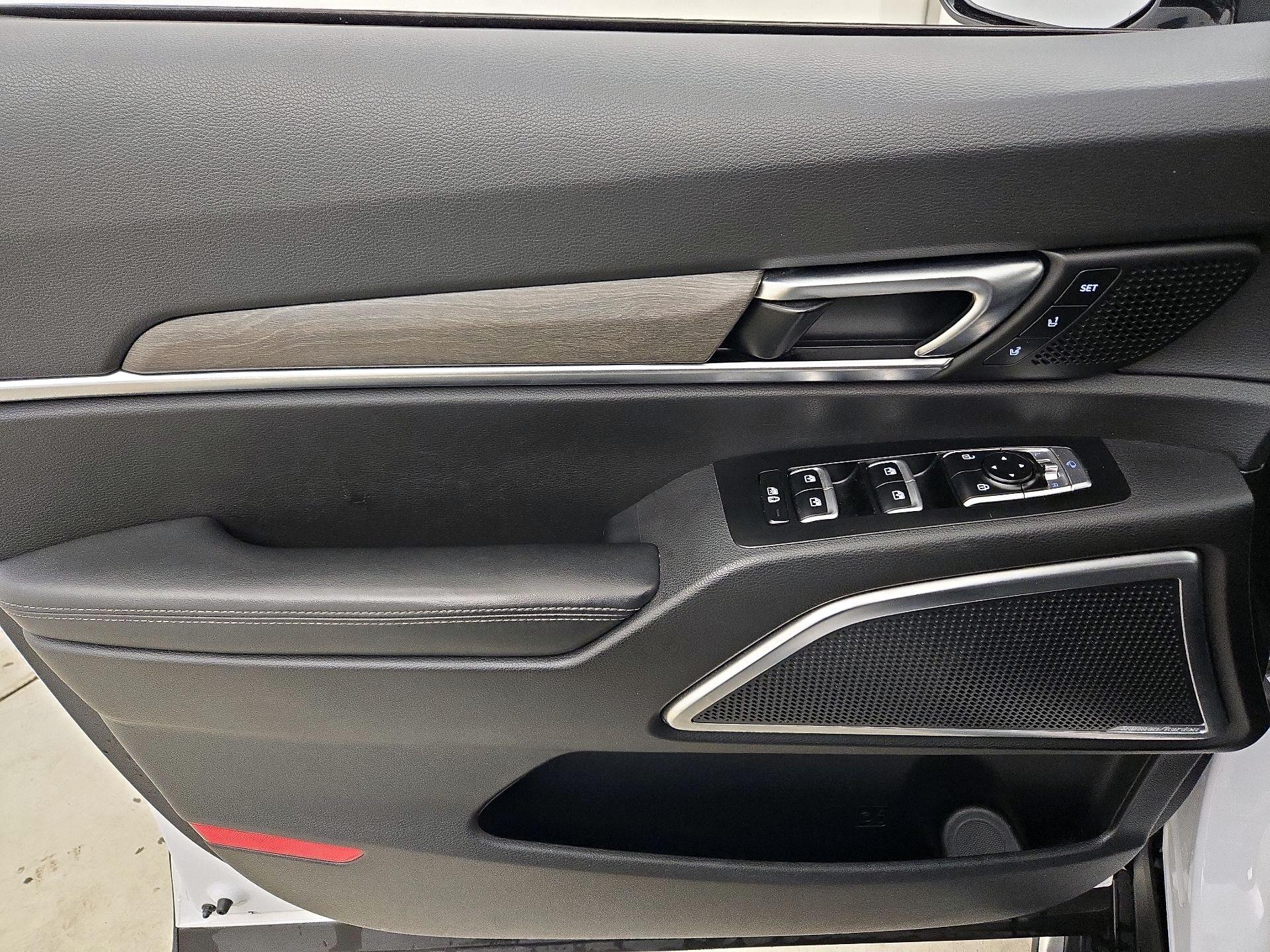Thumbnail: 2022 Kia Telluride - 12