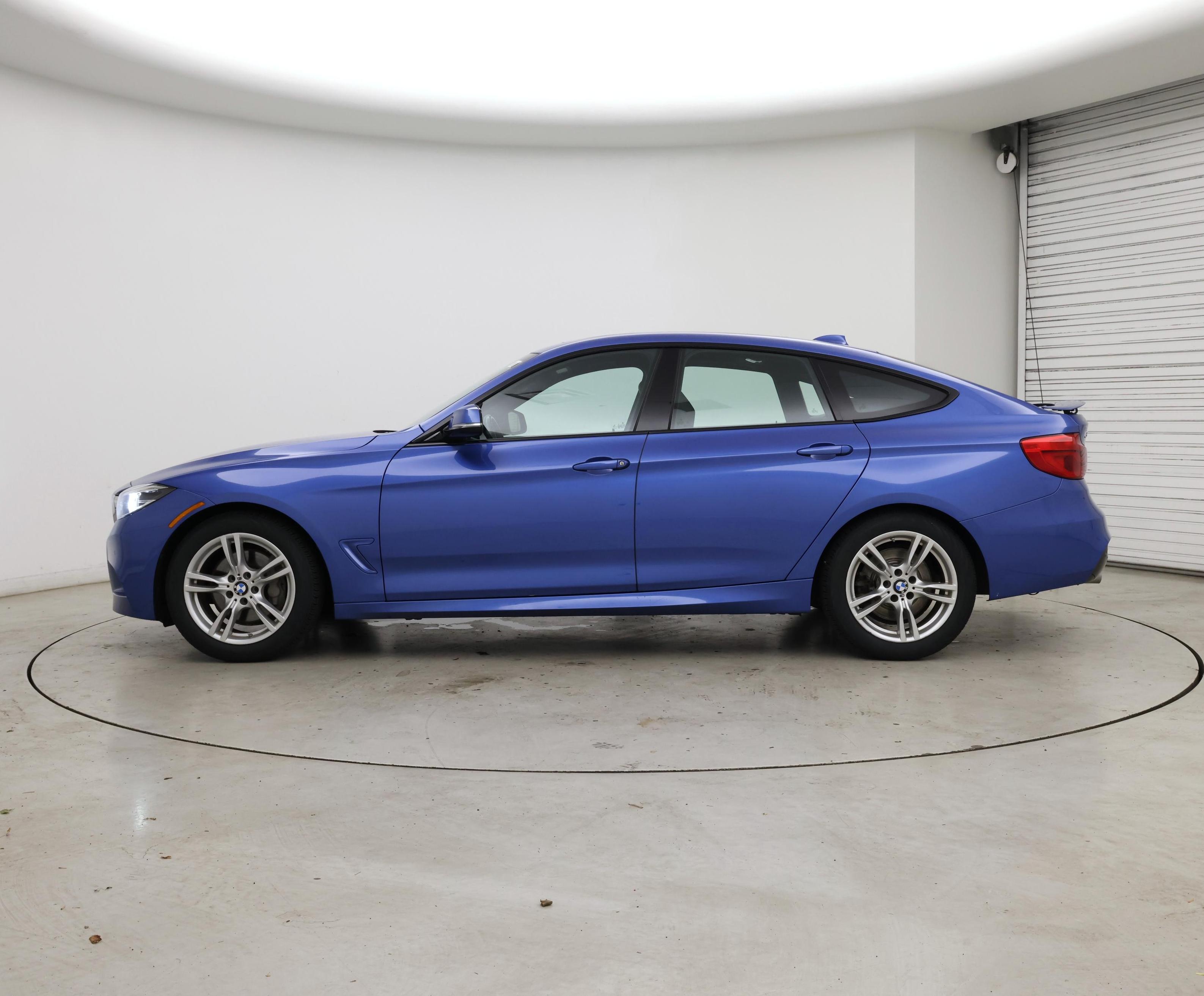 Thumbnail: 2018 BMW 3 Series - 3