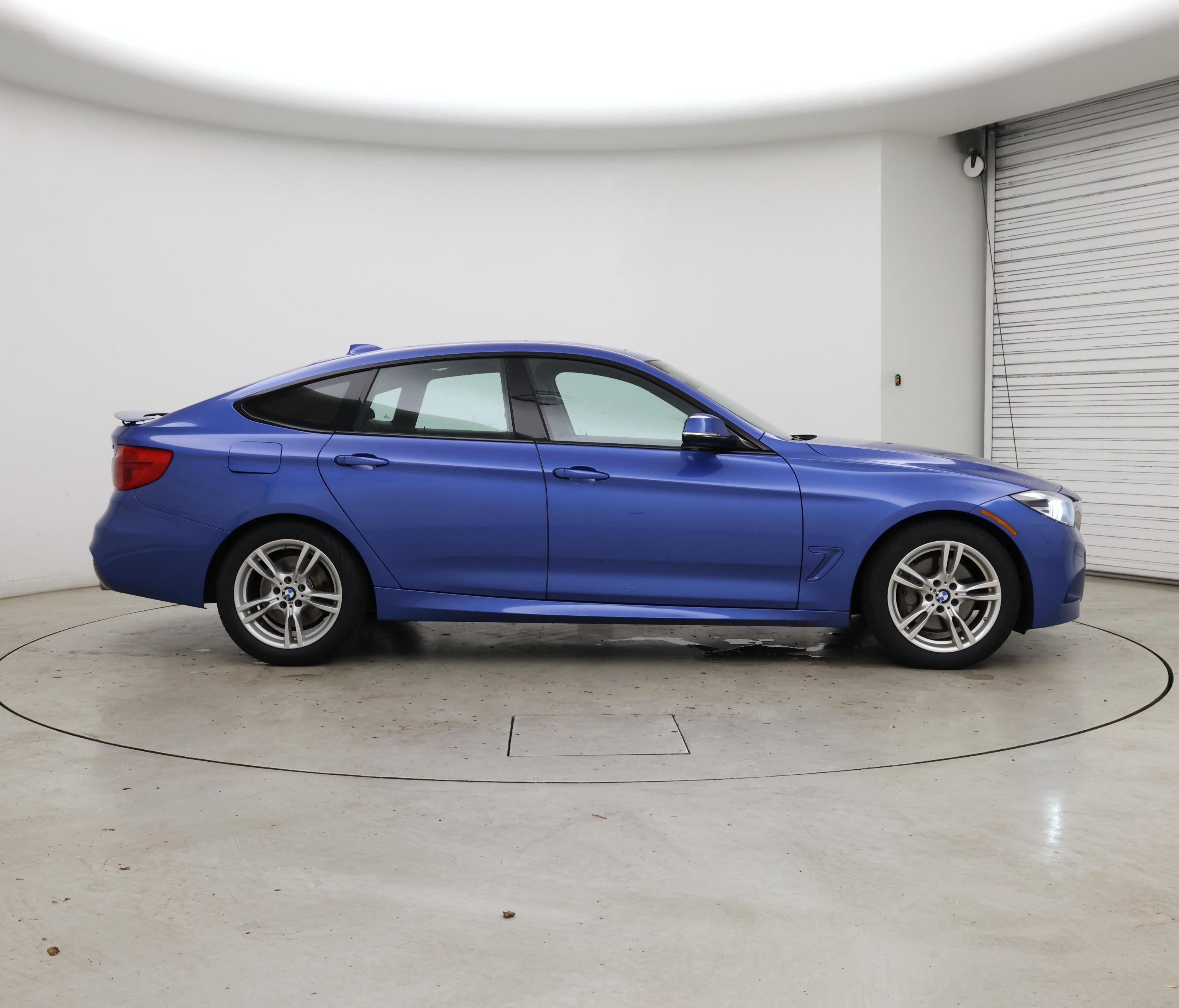 Thumbnail: 2018 BMW 3 Series - 7