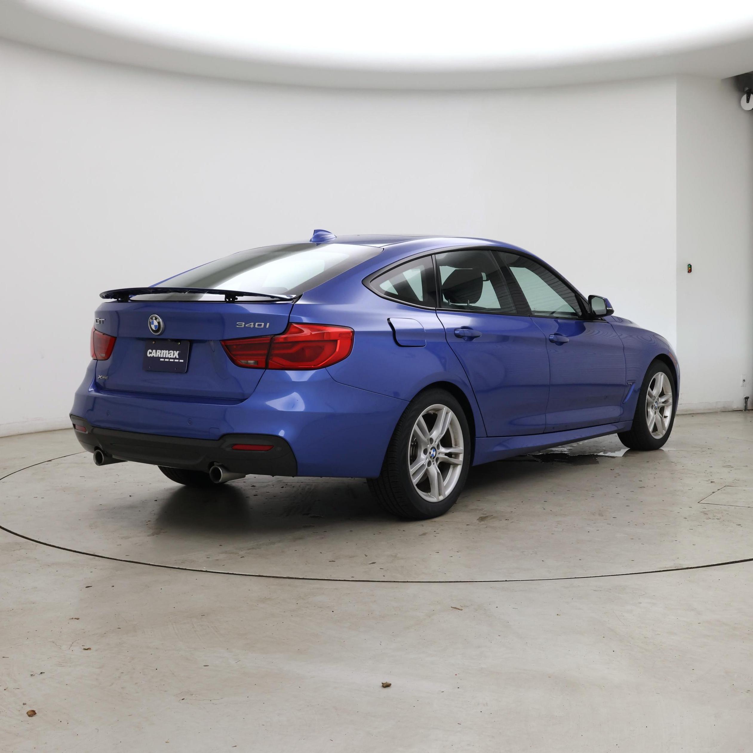 Thumbnail: 2018 BMW 3 Series - 8