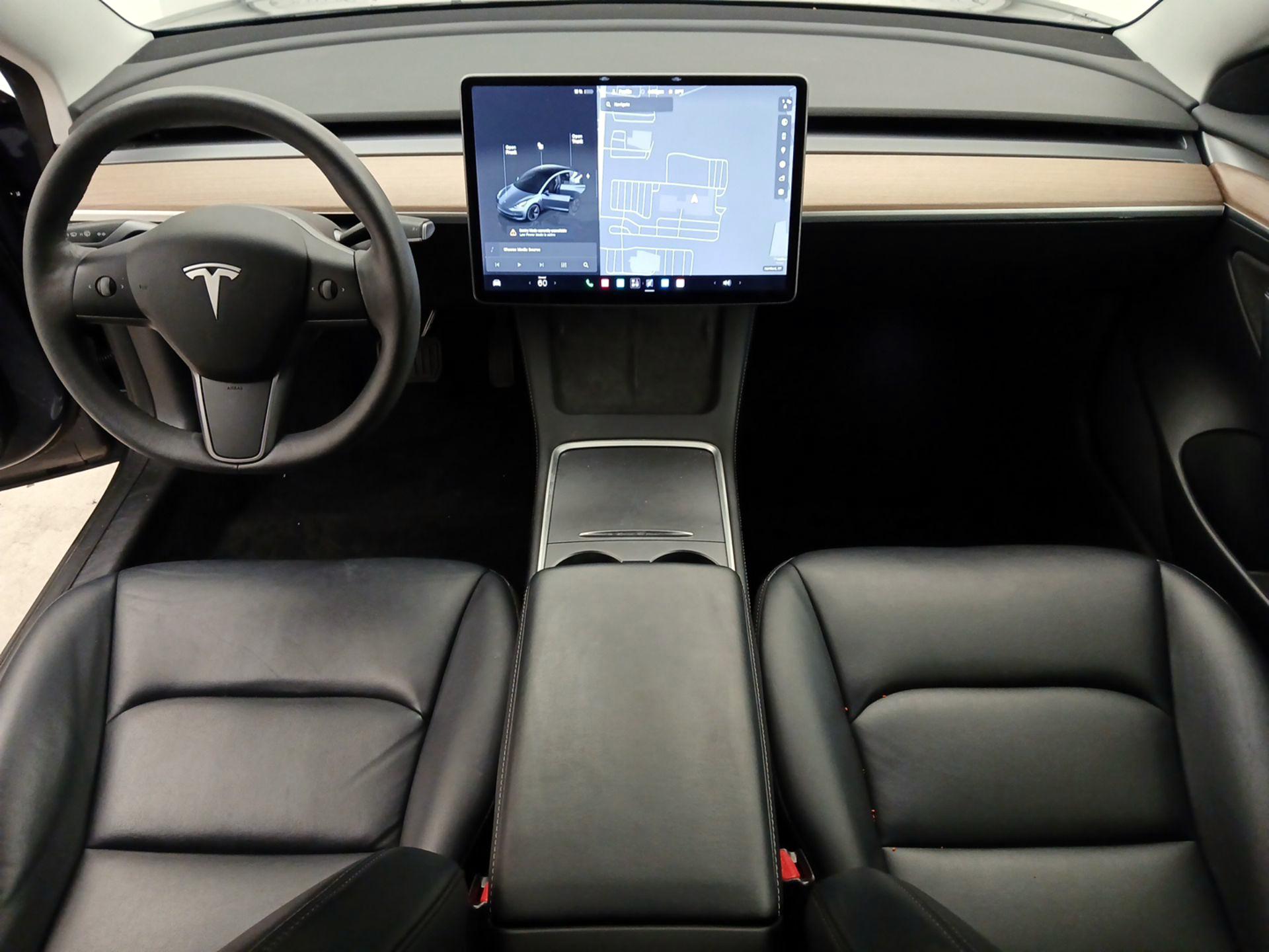 Thumbnail: 2022 Tesla Model 3 - 9