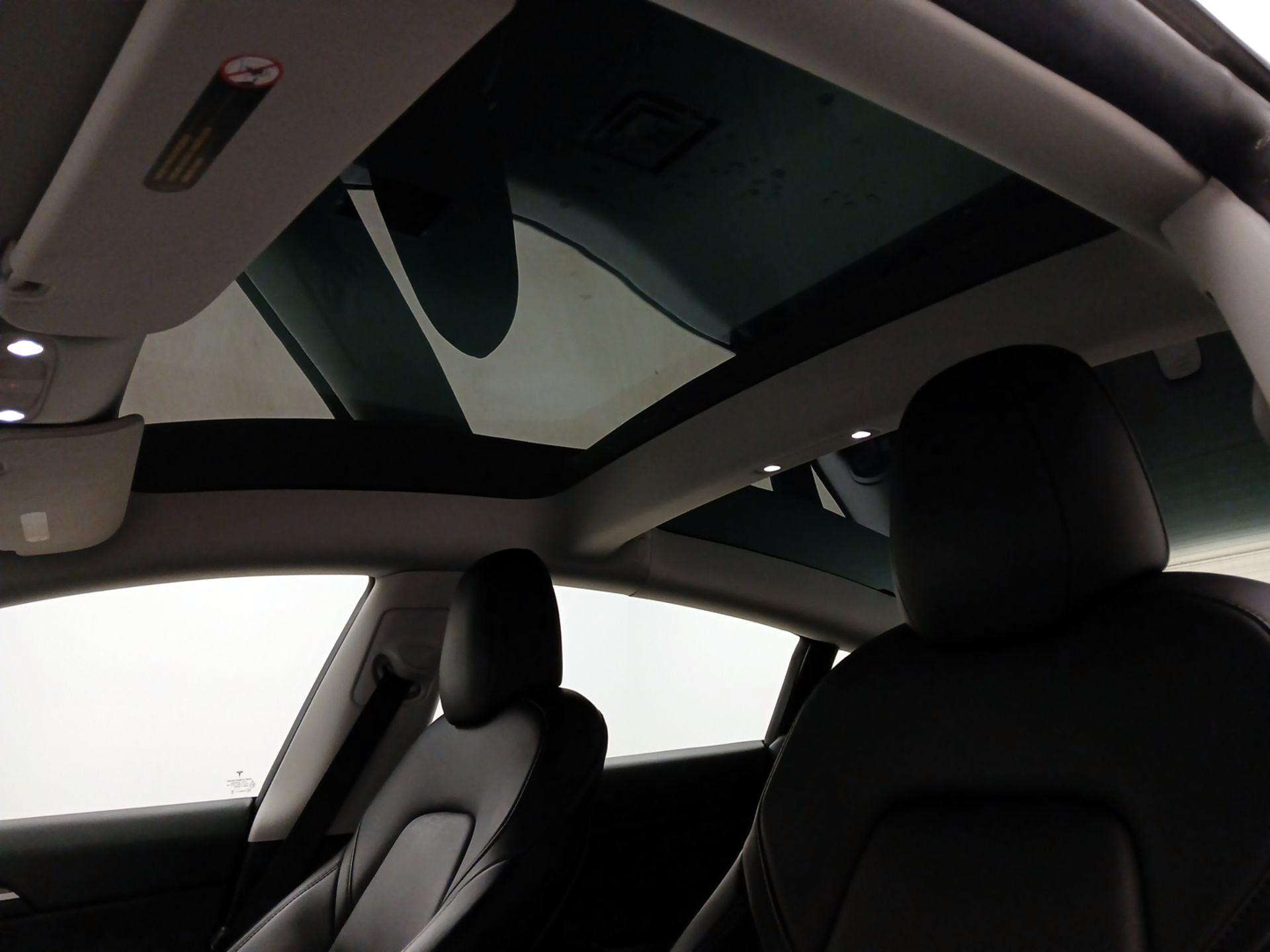 Thumbnail: 2022 Tesla Model 3 - 19