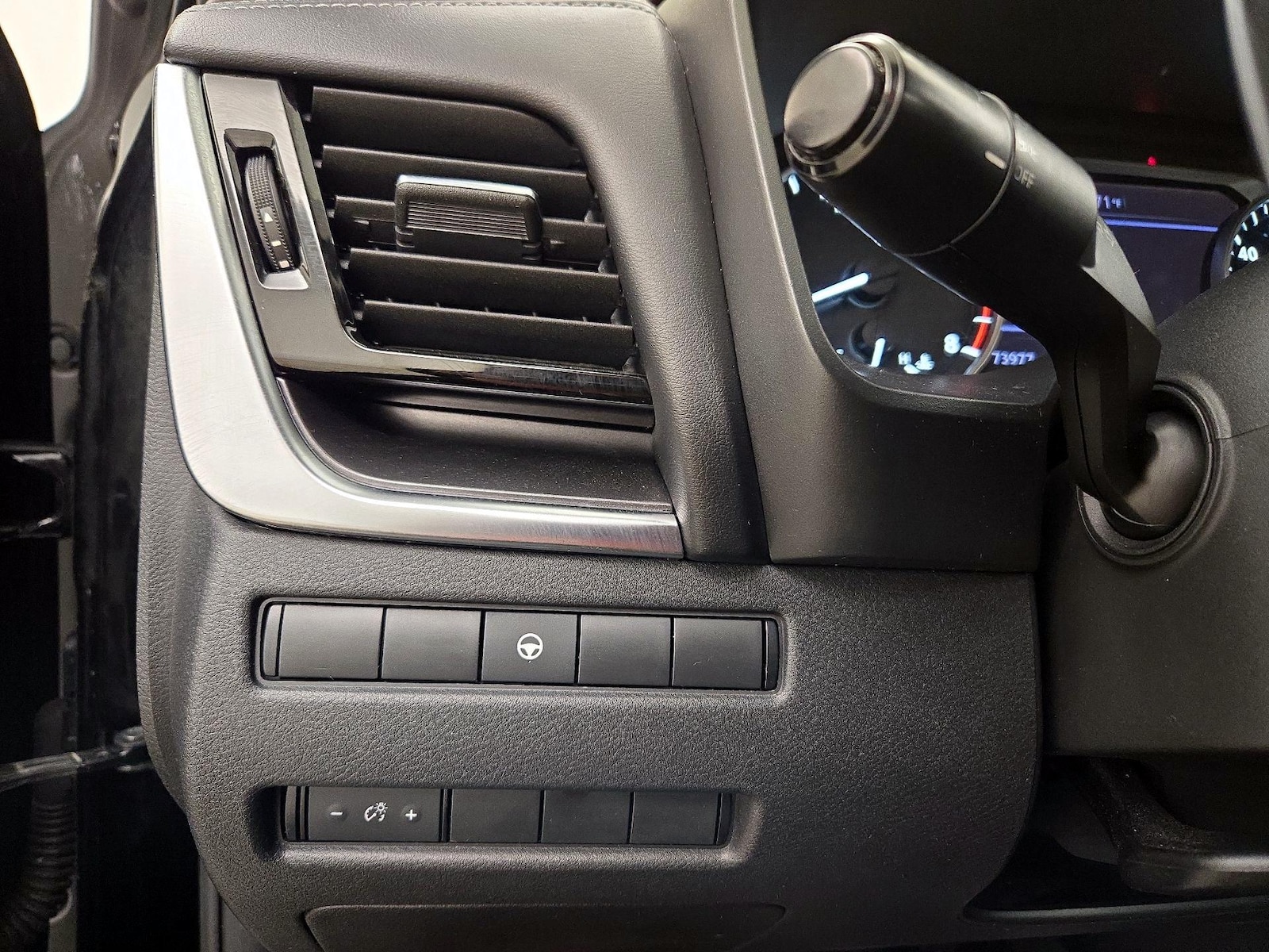 2021 Nissan Rogue SV - Photo 14