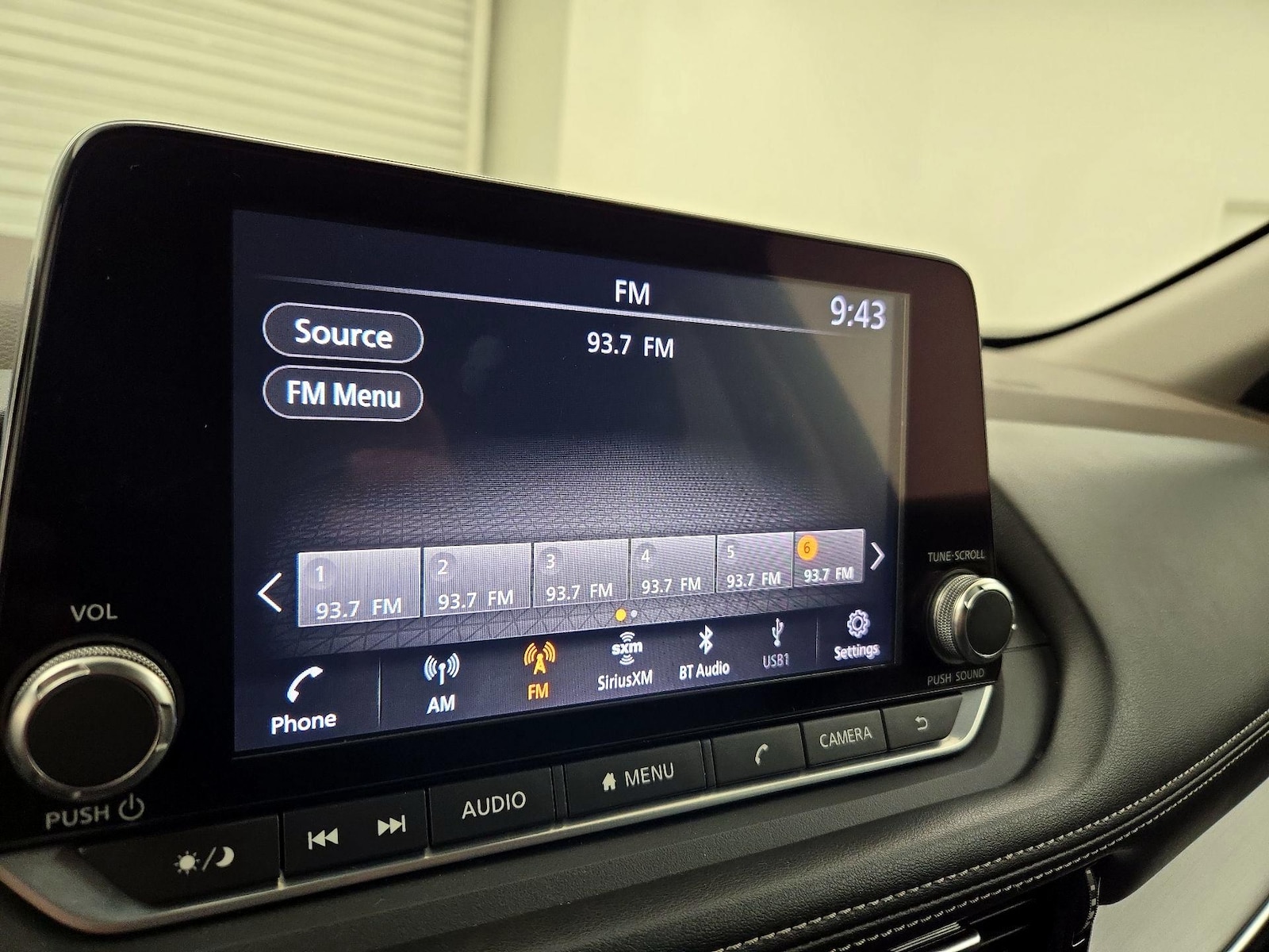 2021 Nissan Rogue SV - Photo 16