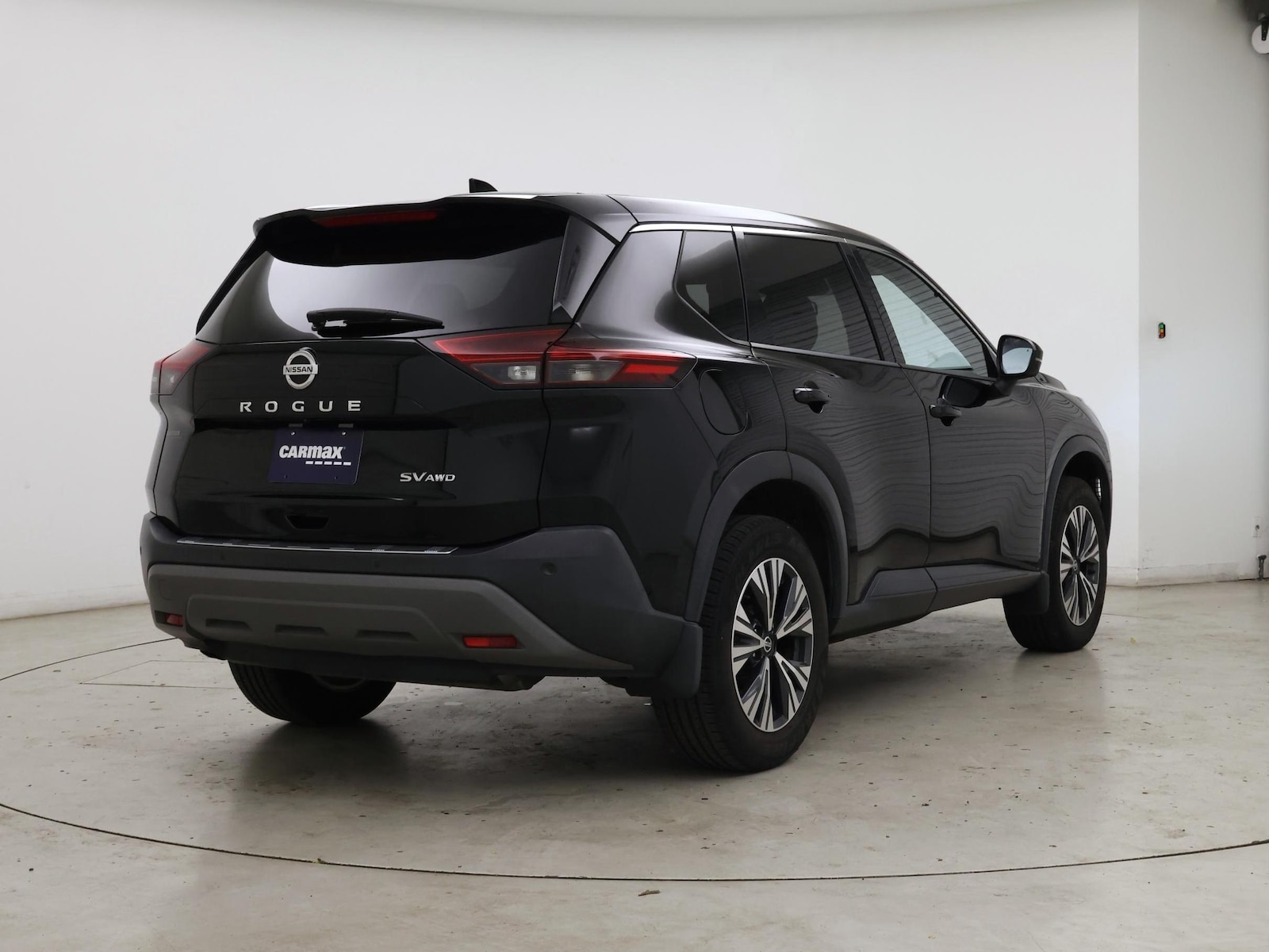 2021 Nissan Rogue SV - Photo 9