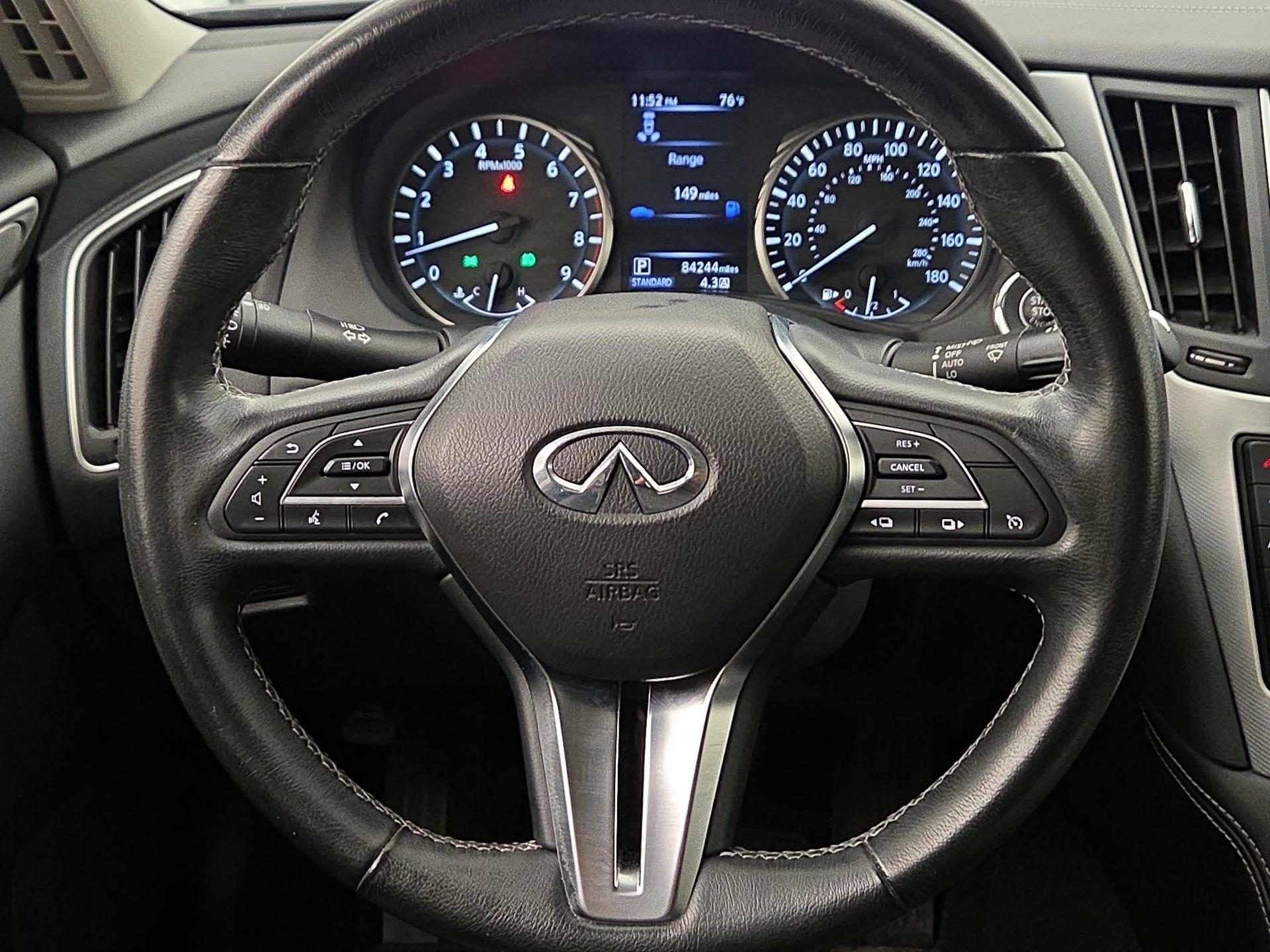 Thumbnail: 2020 INFINITI Q50 - 10