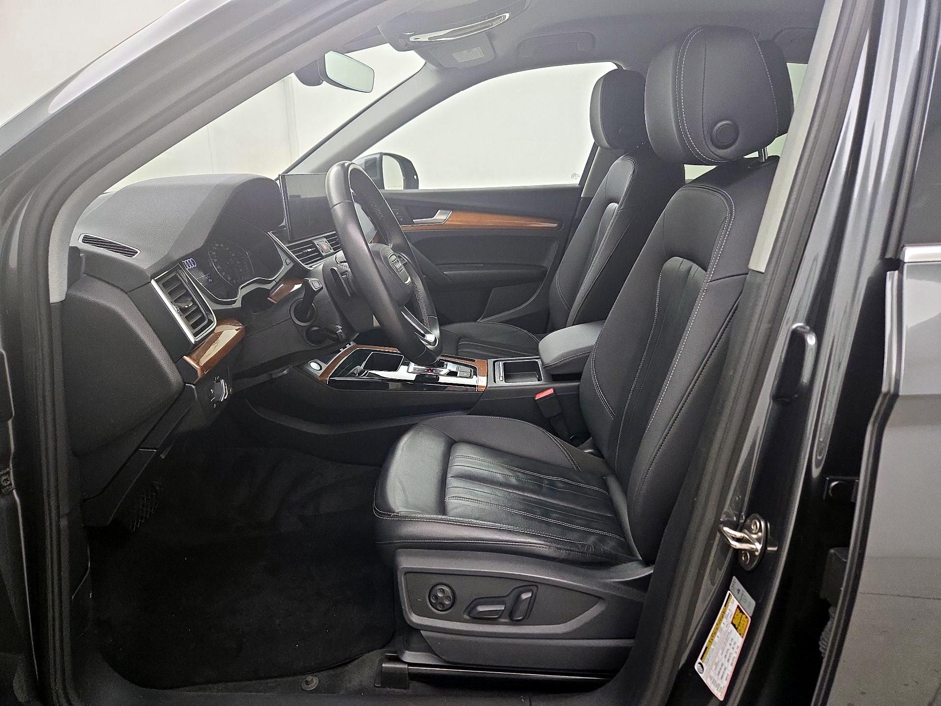 Thumbnail: 2022 Audi Q5 - 11