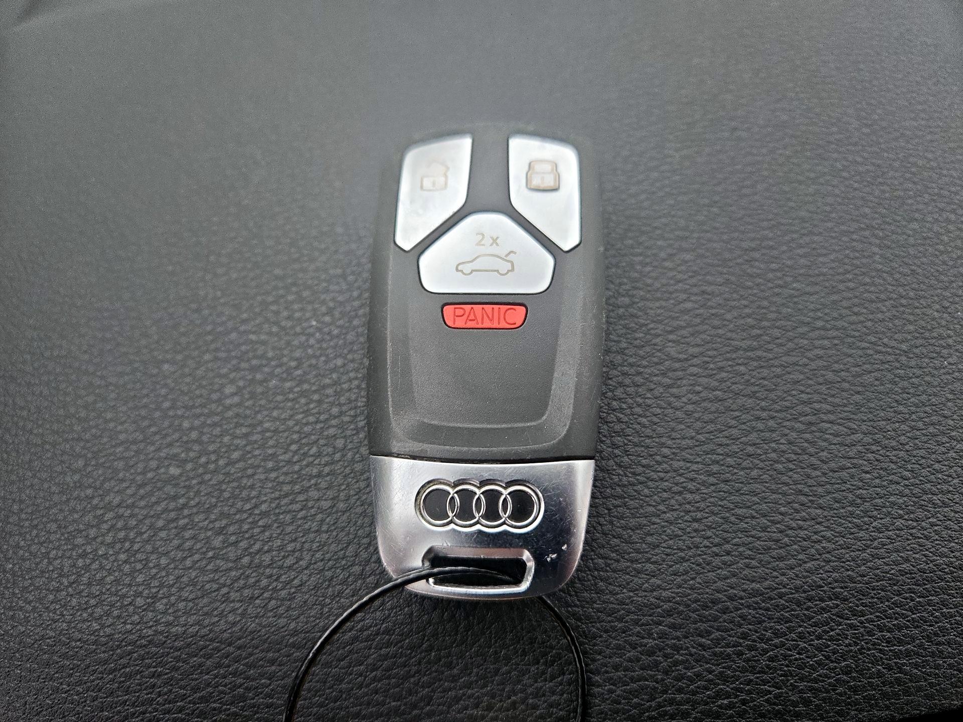 Thumbnail: 2022 Audi Q5 - 19