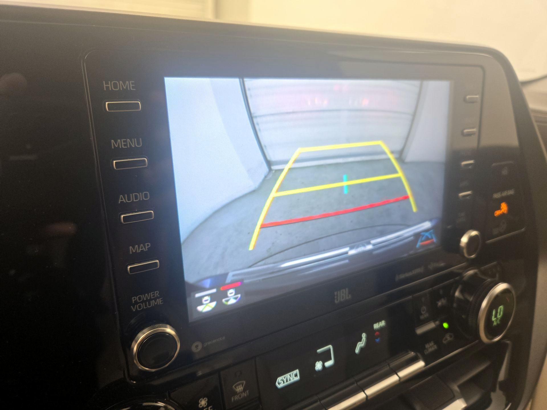 Thumbnail: 2020 Toyota Highlander - 15