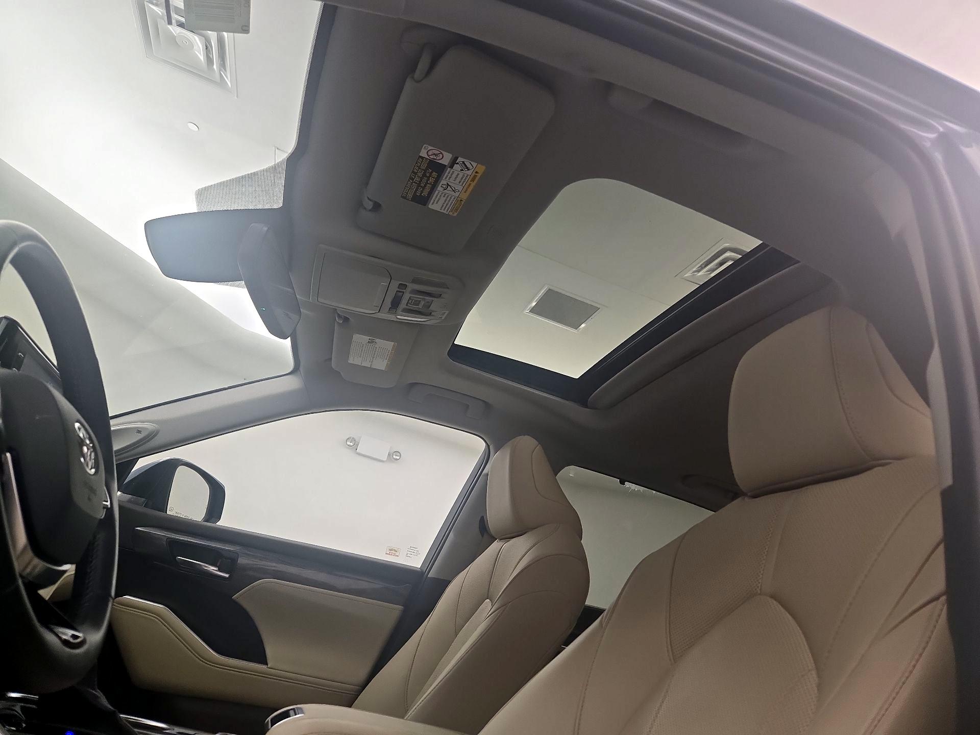 Thumbnail: 2020 Toyota Highlander - 20