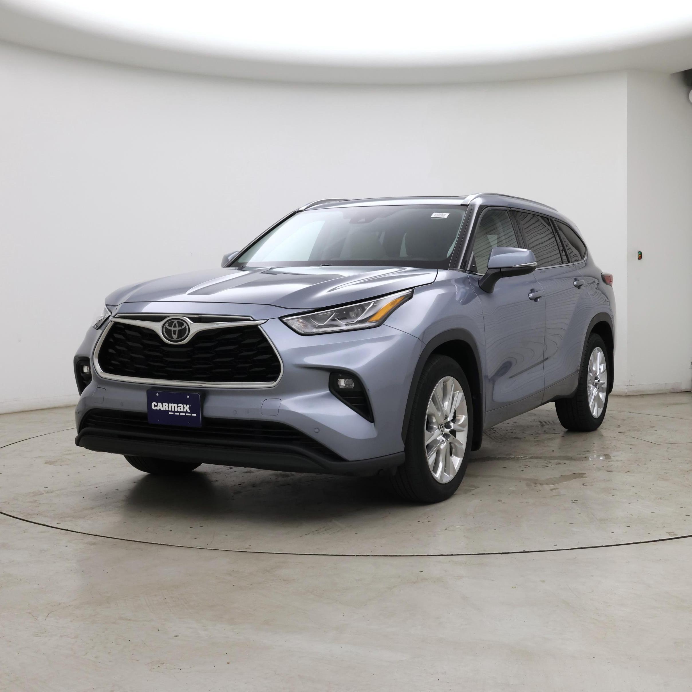 Thumbnail: 2020 Toyota Highlander - 4