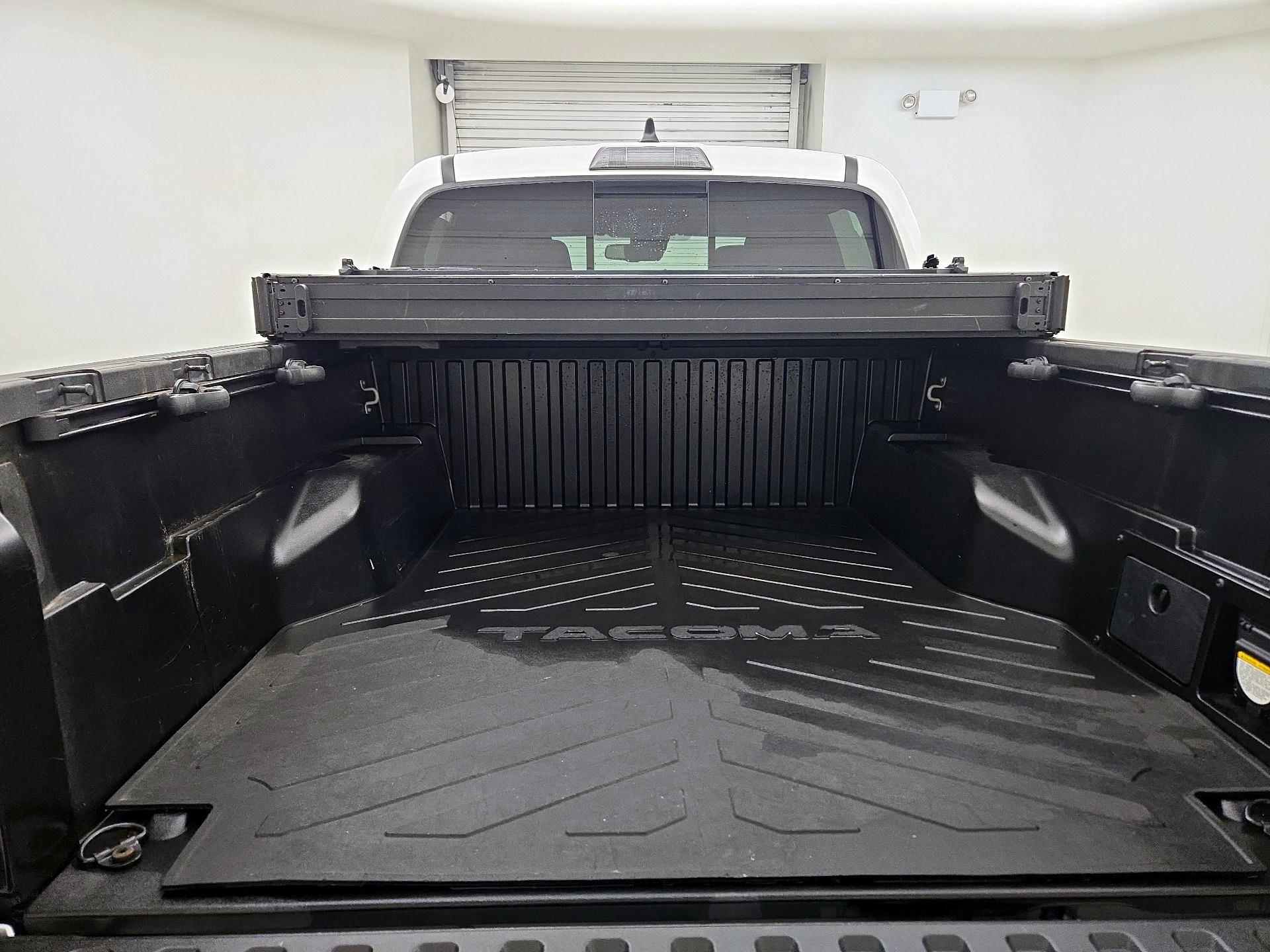 Thumbnail: 2021 Toyota Tacoma - 20