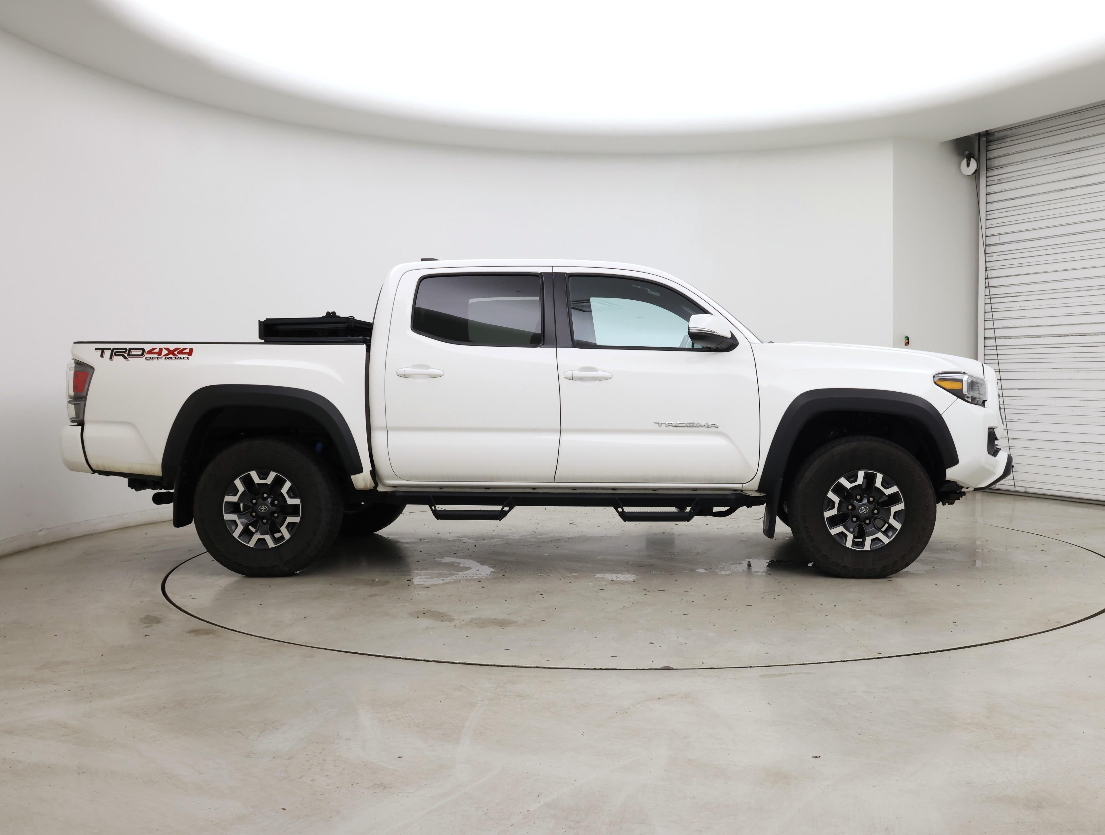 Thumbnail: 2021 Toyota Tacoma - 7