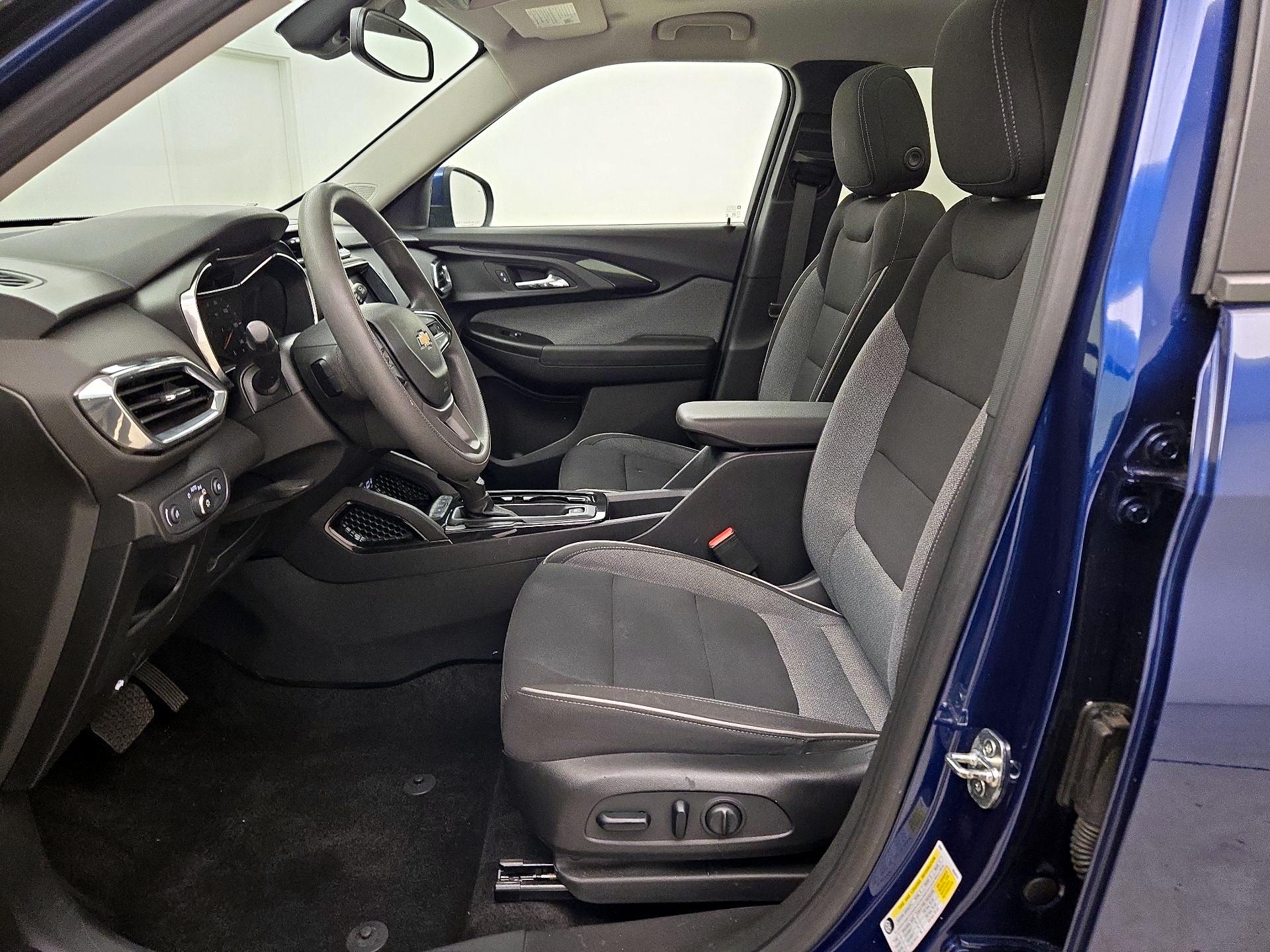 Thumbnail: 2022 Chevrolet TrailBlazer - 11