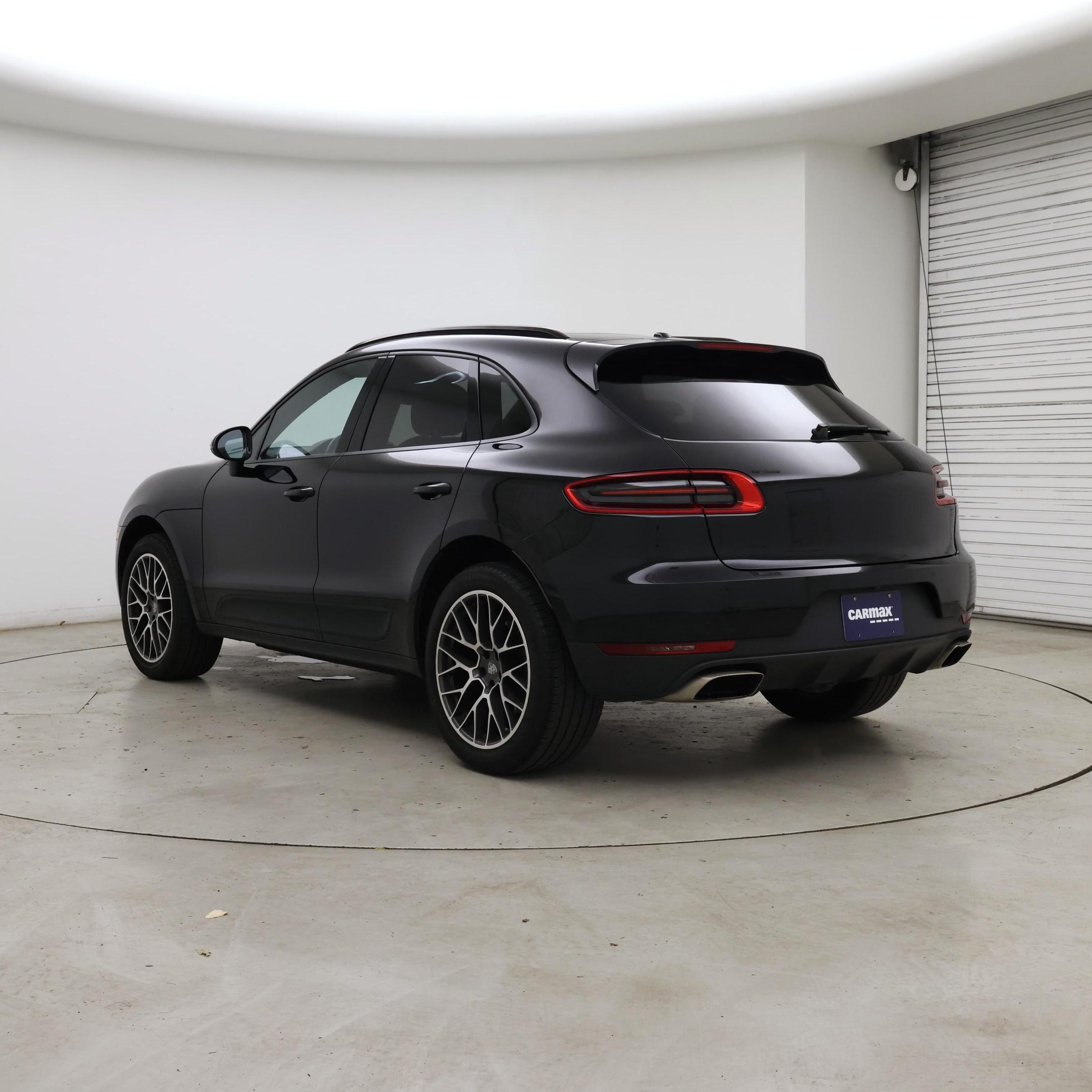 Thumbnail: 2018 Porsche Macan - 2