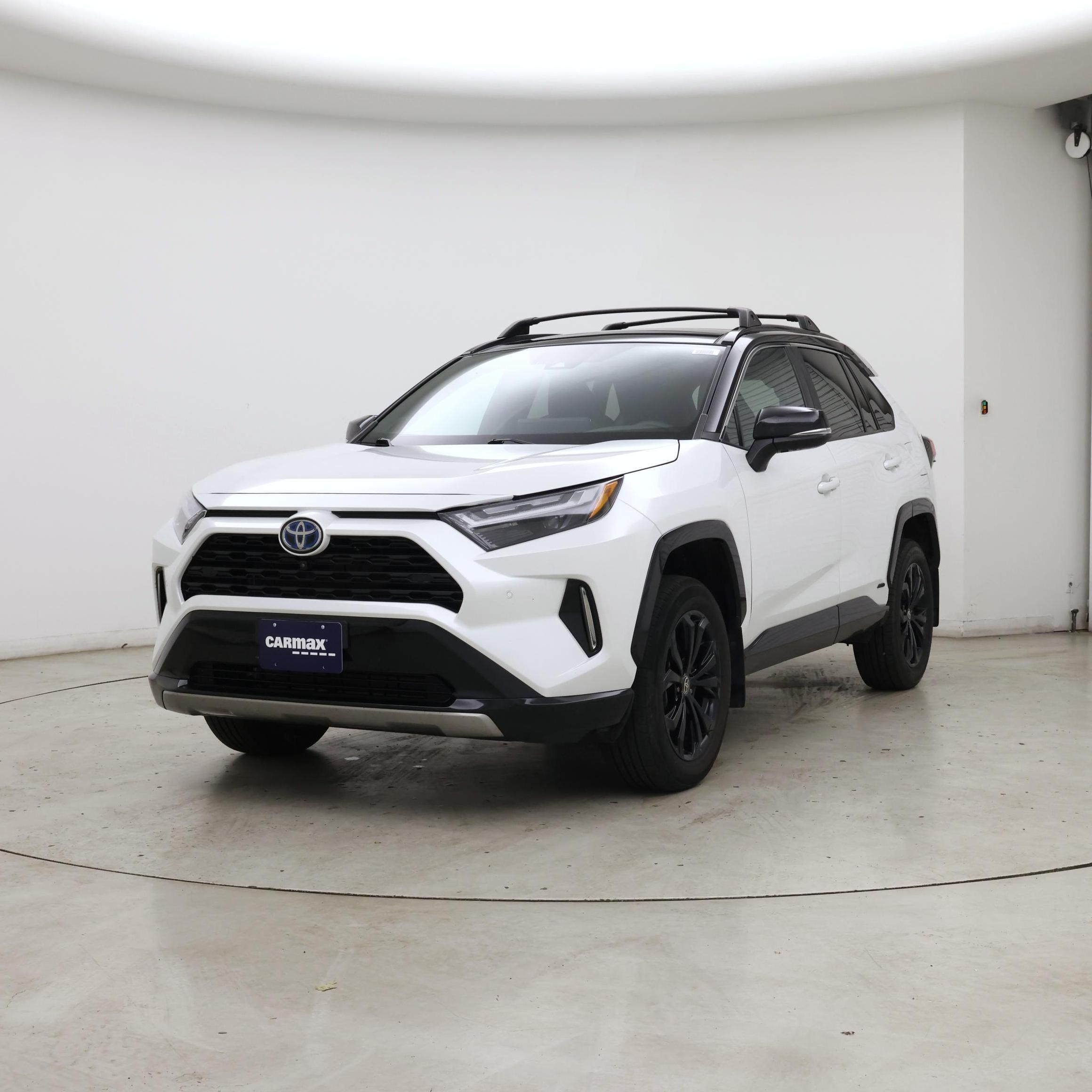 Thumbnail: 2023 Toyota RAV4 - 4