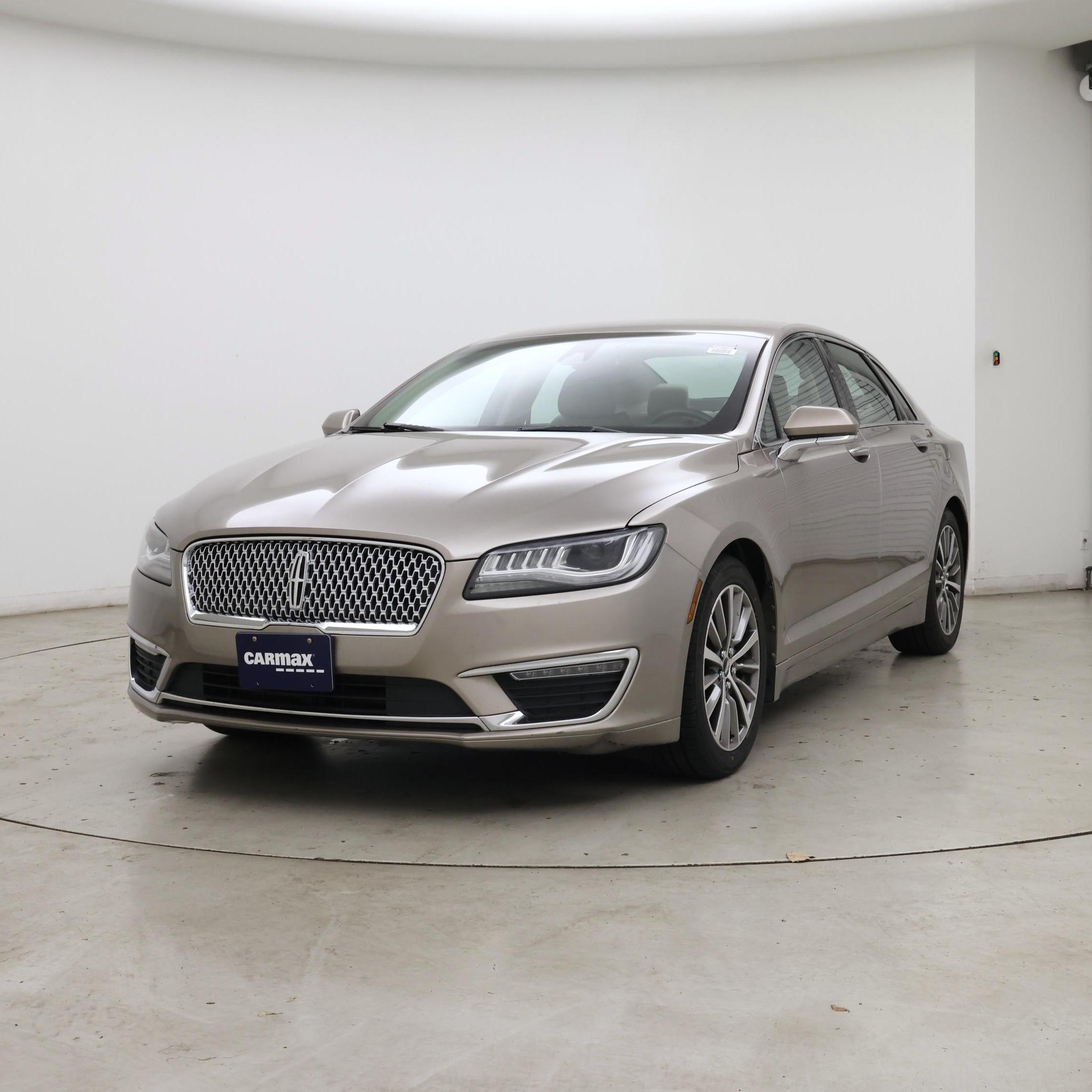Thumbnail: 2019 Lincoln MKZ - 4