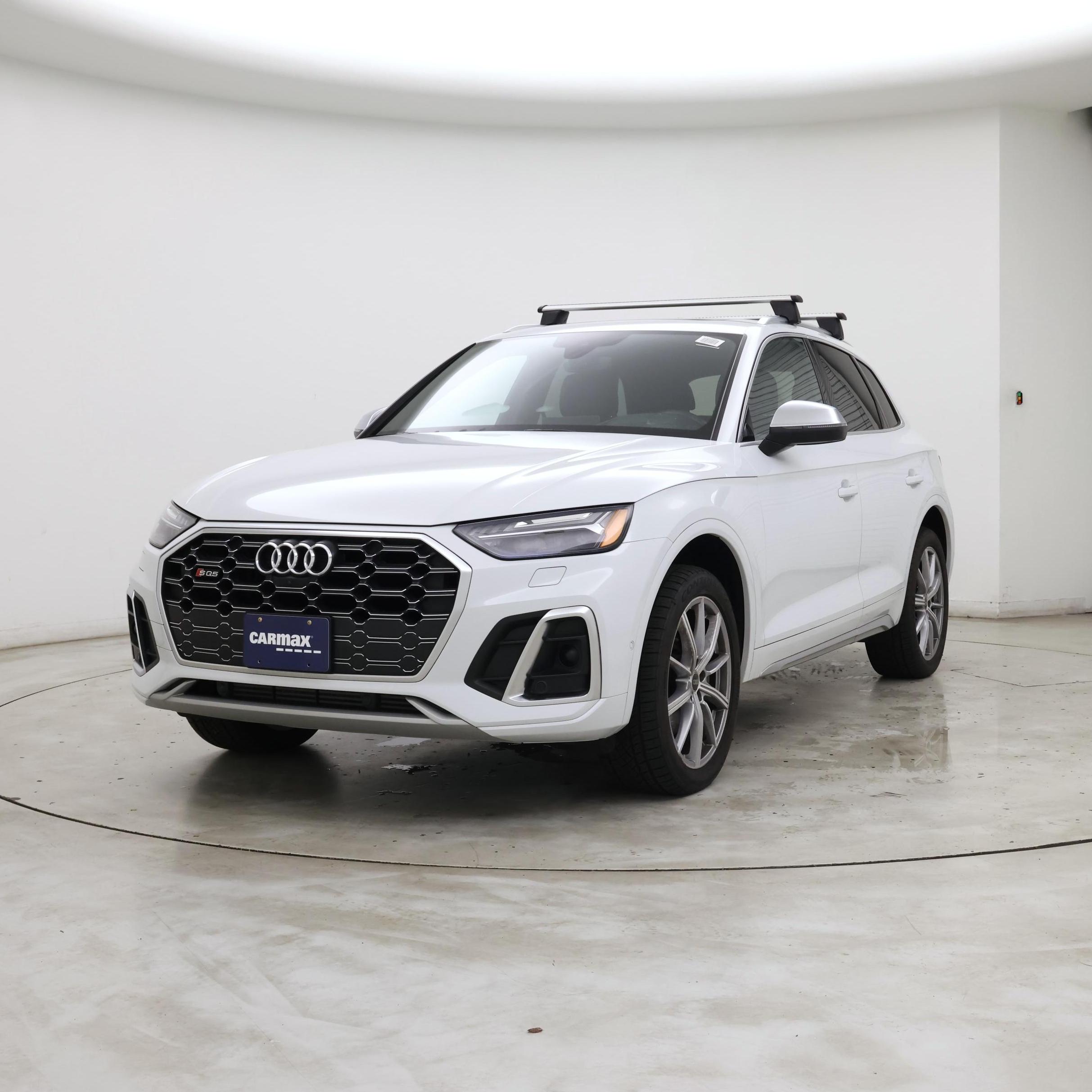 Thumbnail: 2022 Audi SQ5 - 4