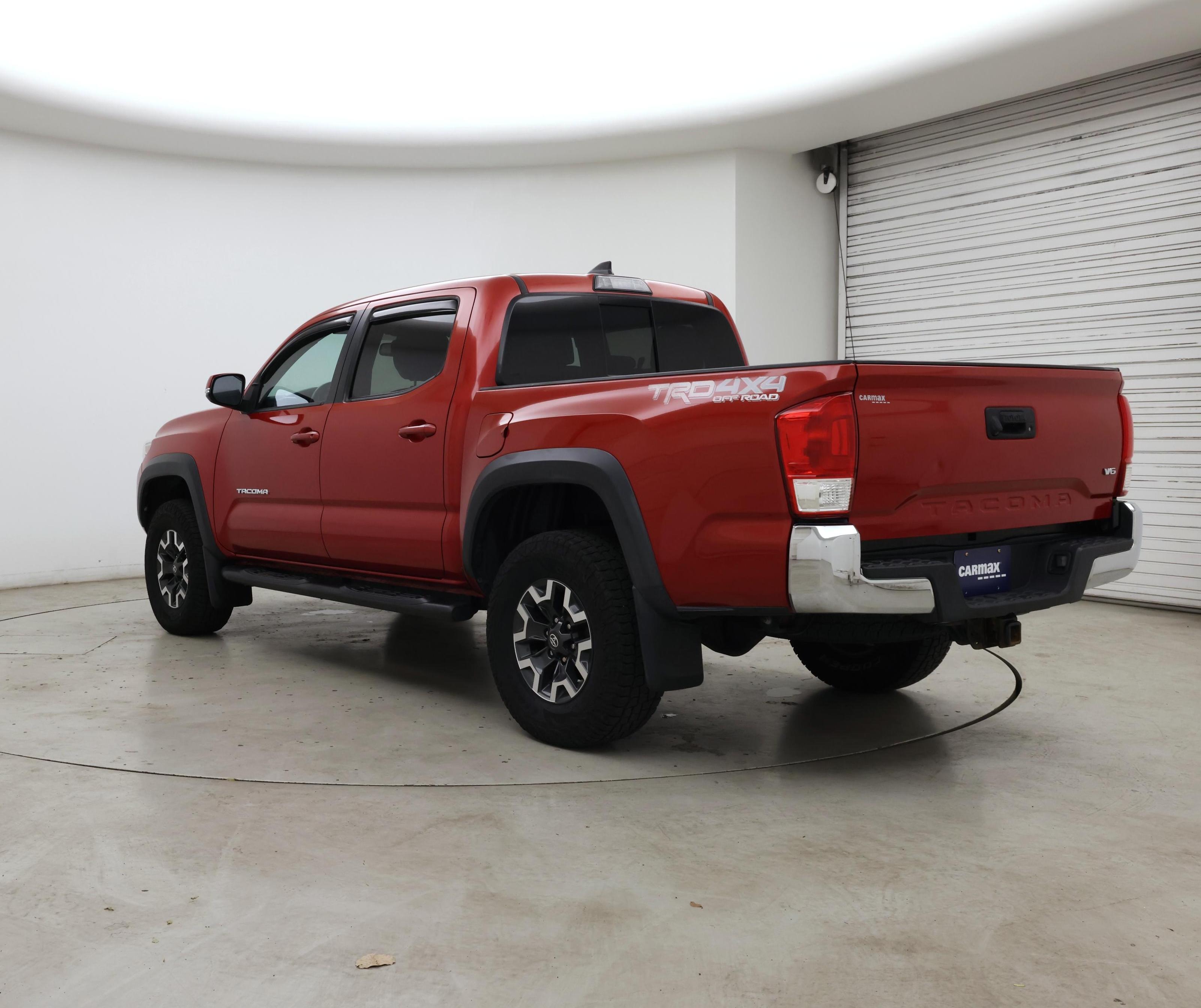 Thumbnail: 2017 Toyota Tacoma - 2