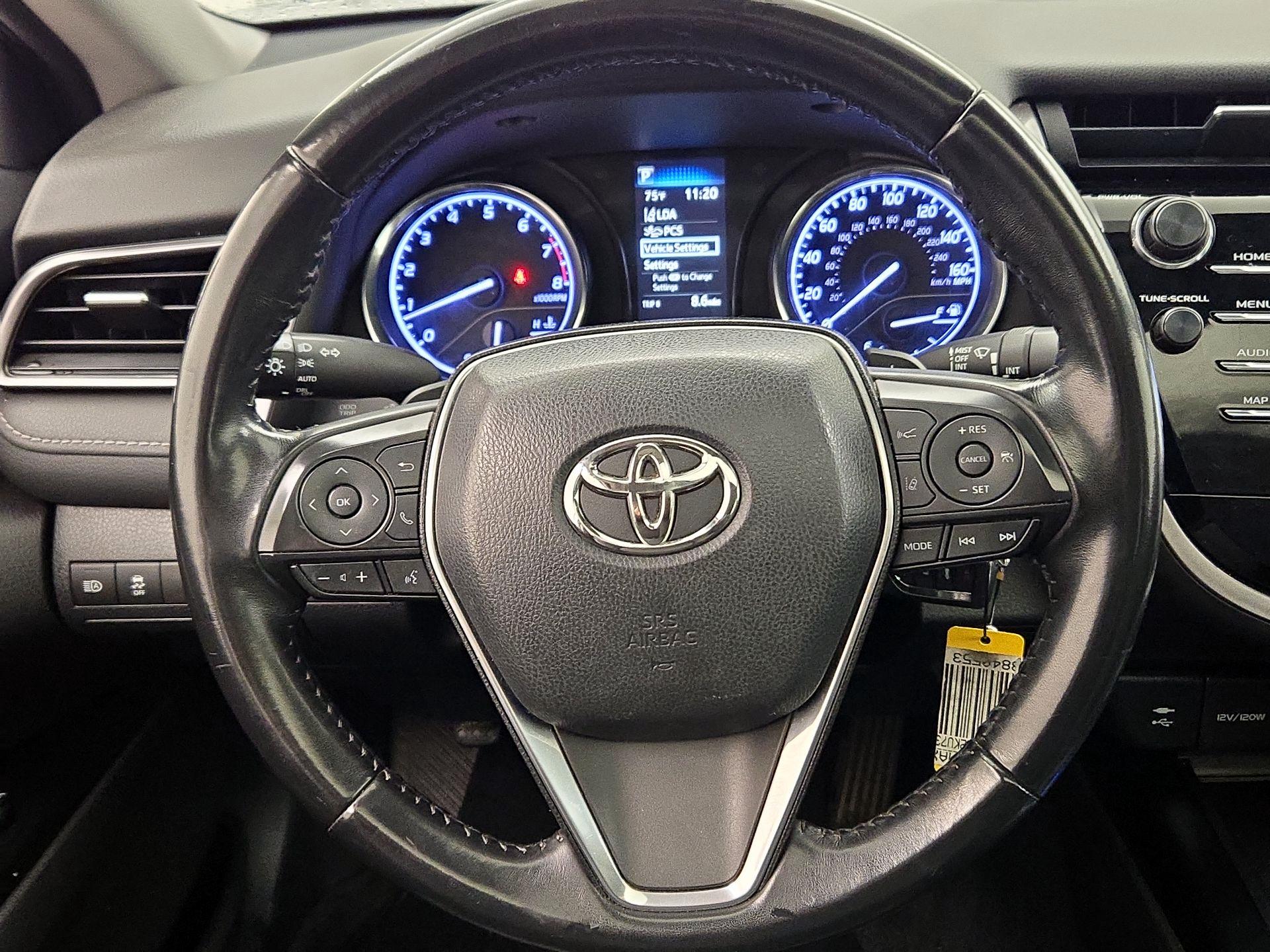 Thumbnail: 2019 Toyota Camry - 10