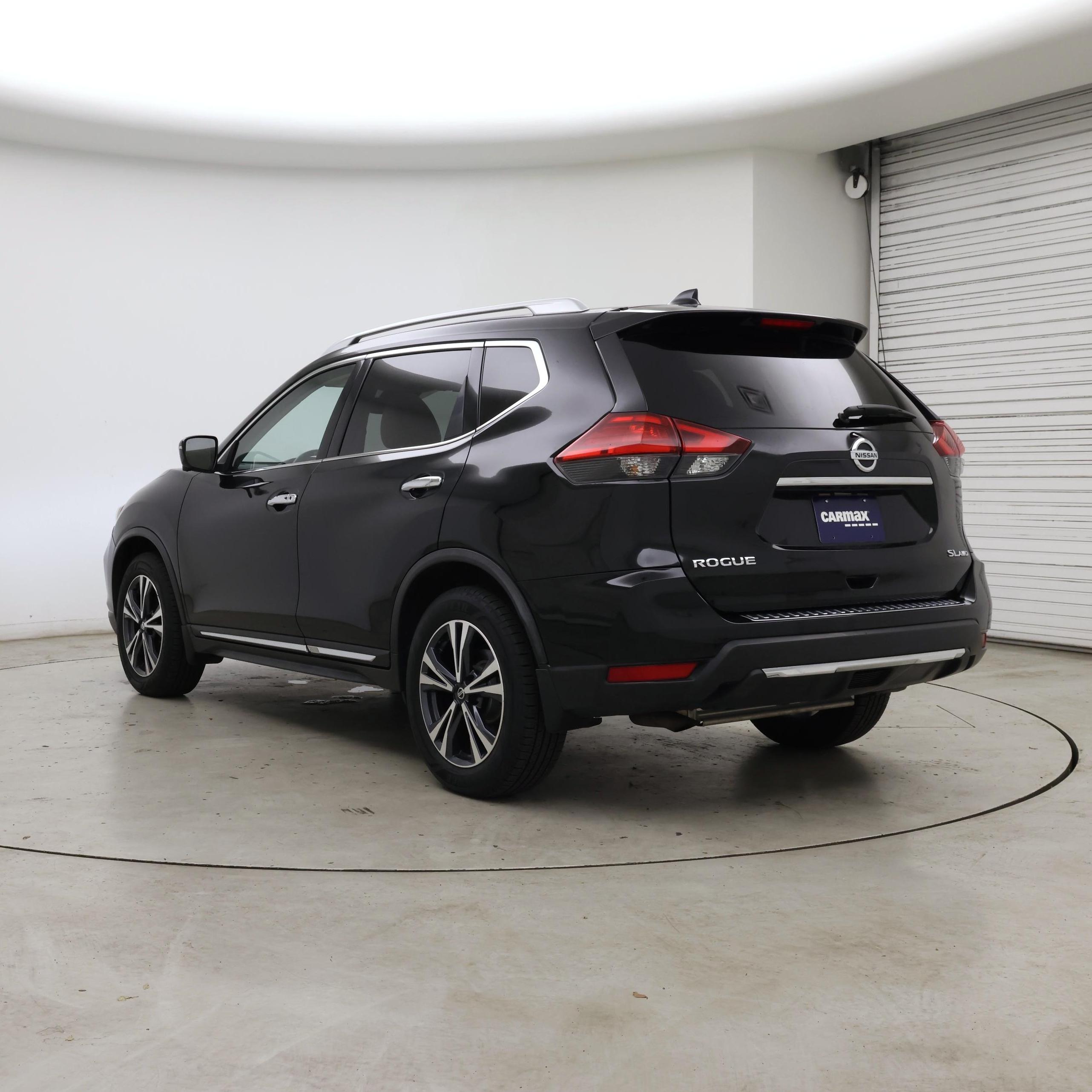 Thumbnail: 2017 Nissan Rogue - 2