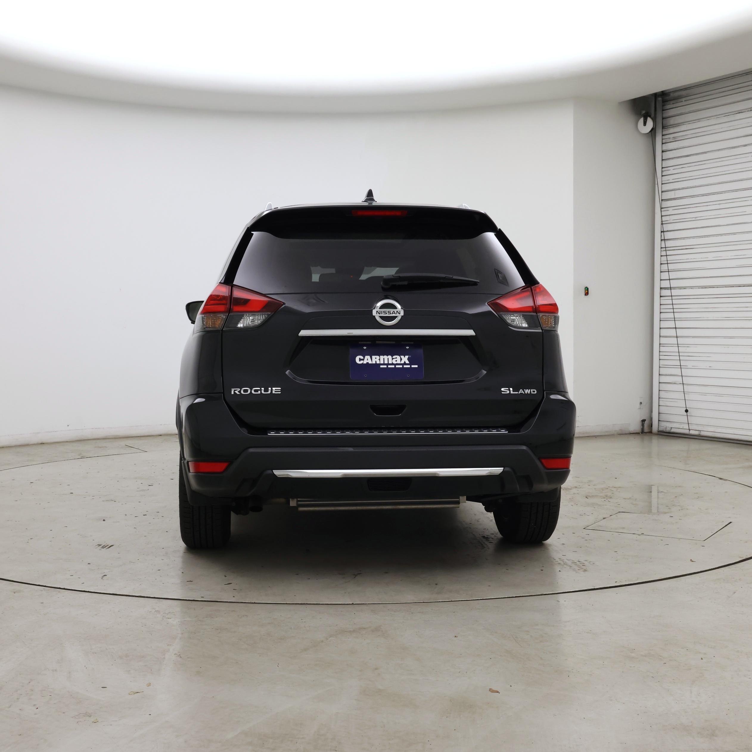 Thumbnail: 2017 Nissan Rogue - 6