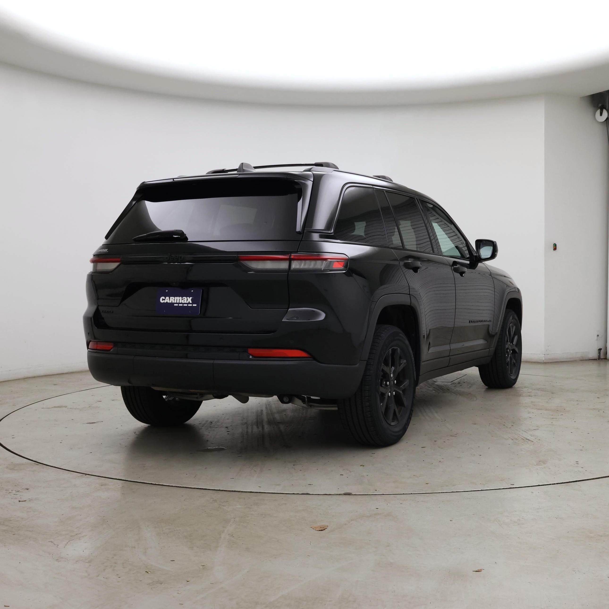 Thumbnail: 2025 Jeep Grand Cherokee - 8