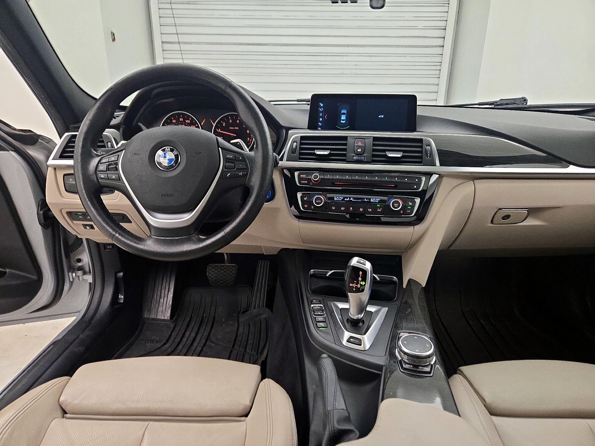 Thumbnail: 2016 BMW 3 Series - 9
