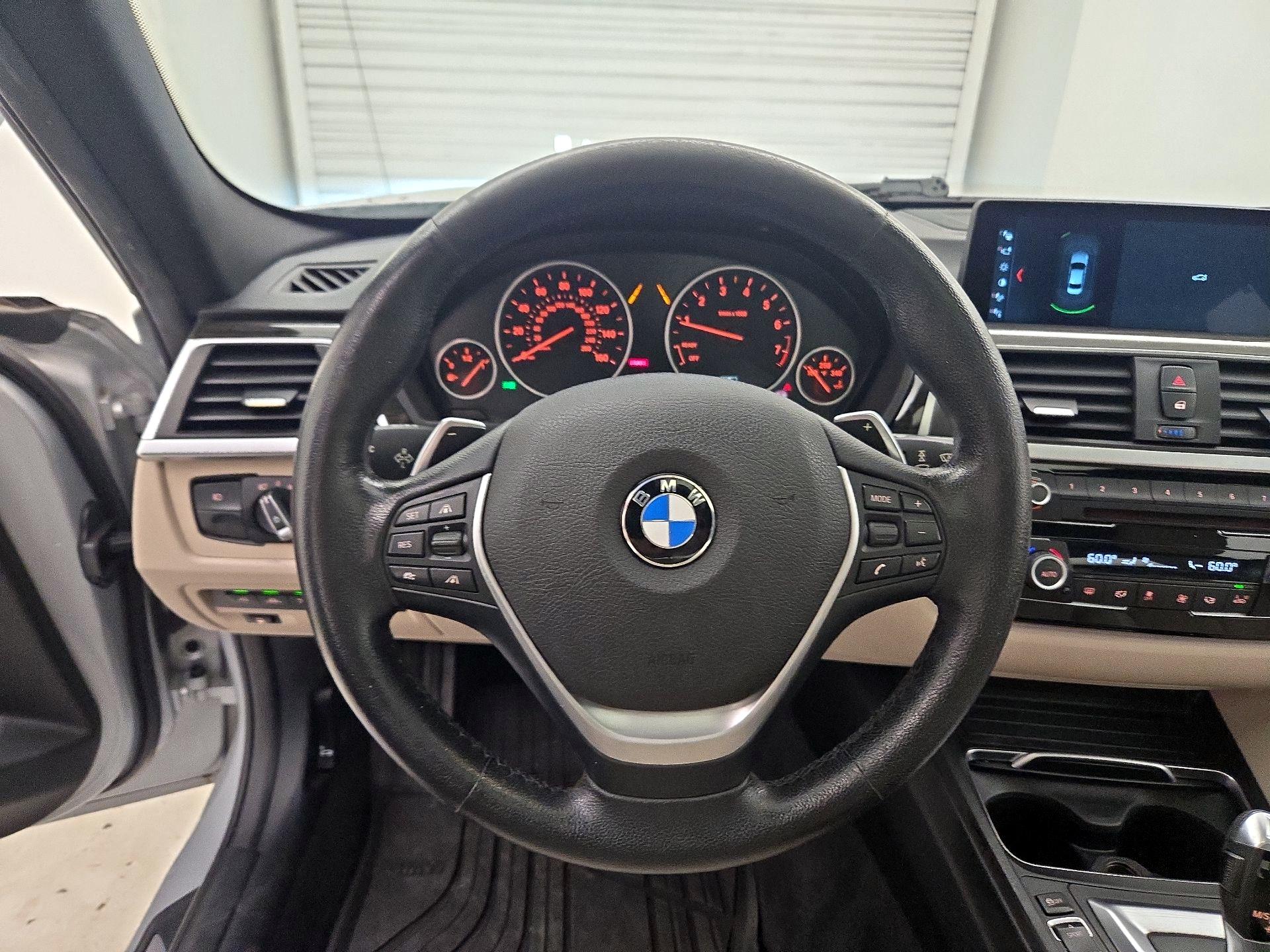 Thumbnail: 2016 BMW 3 Series - 10
