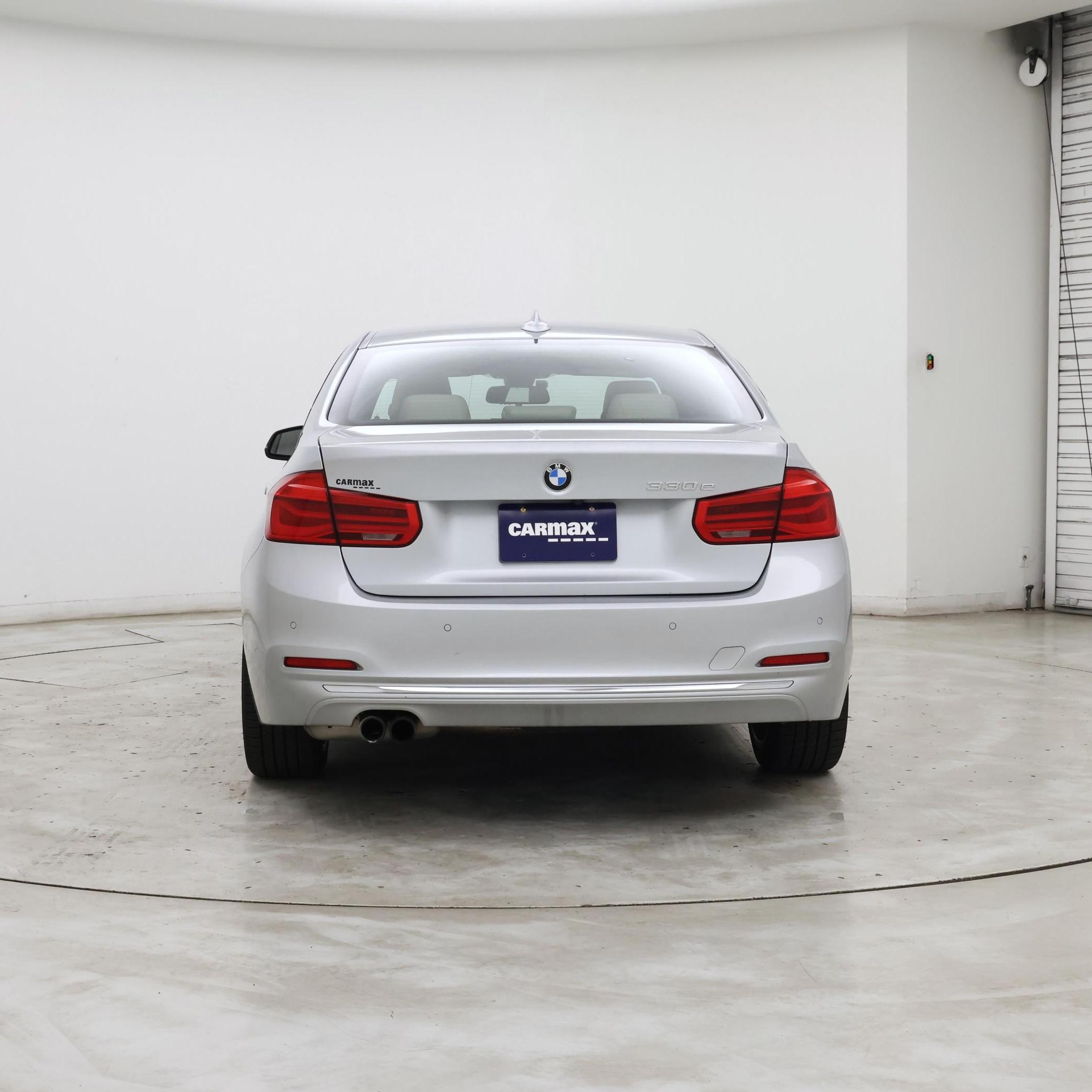 Thumbnail: 2016 BMW 3 Series - 6