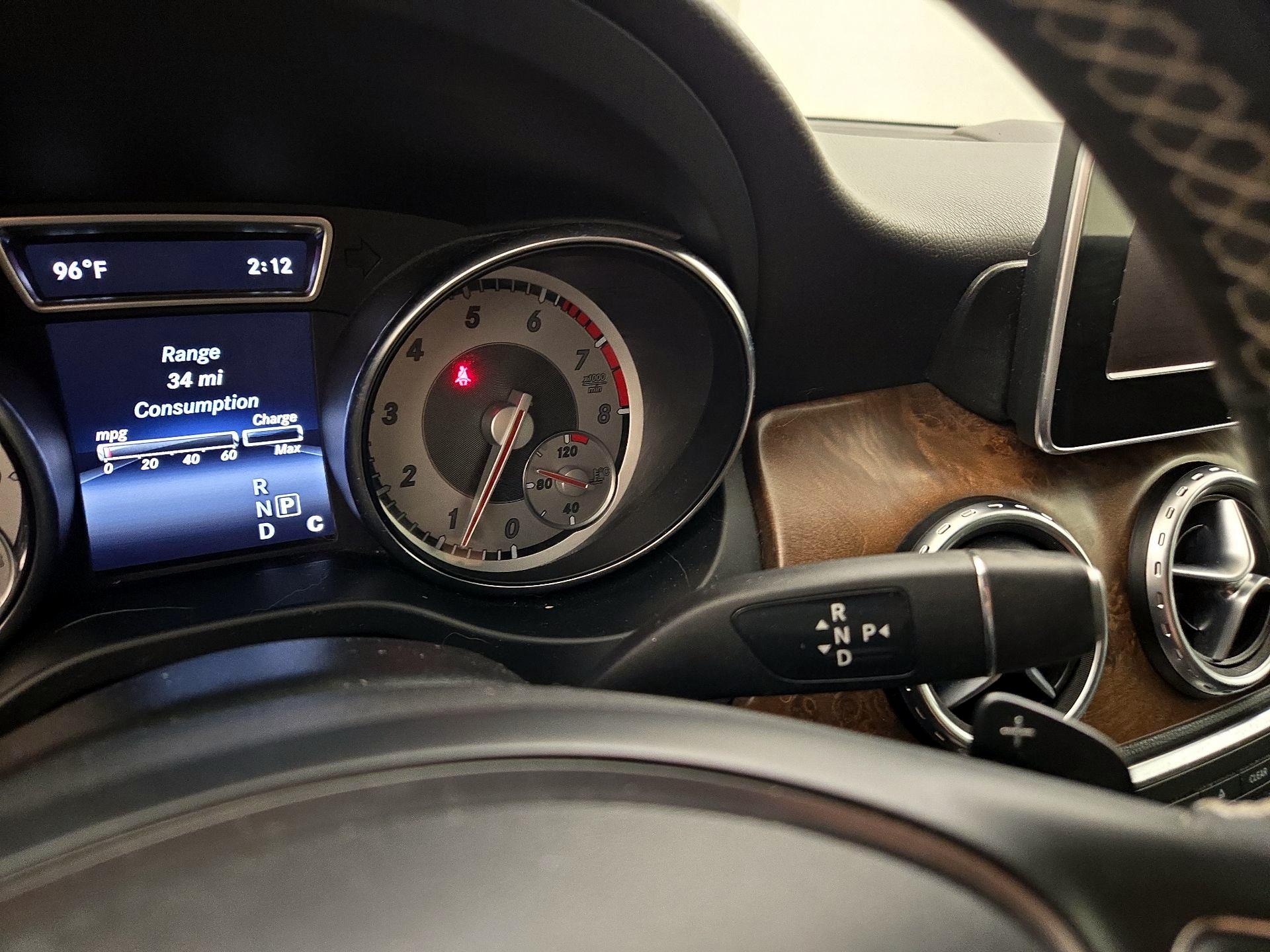 Thumbnail: 2016 Mercedes-Benz GLA - 17