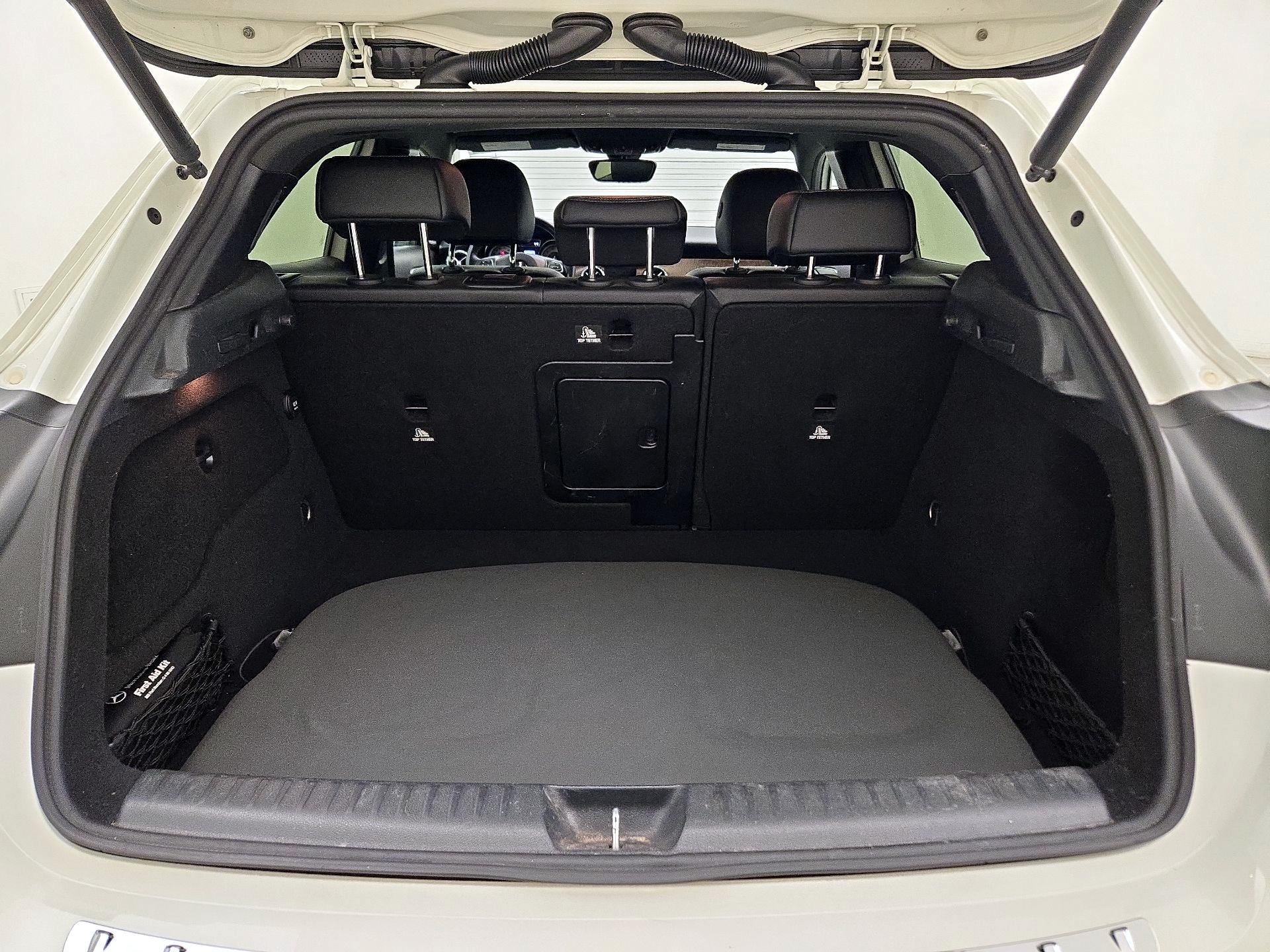 Thumbnail: 2016 Mercedes-Benz GLA - 18