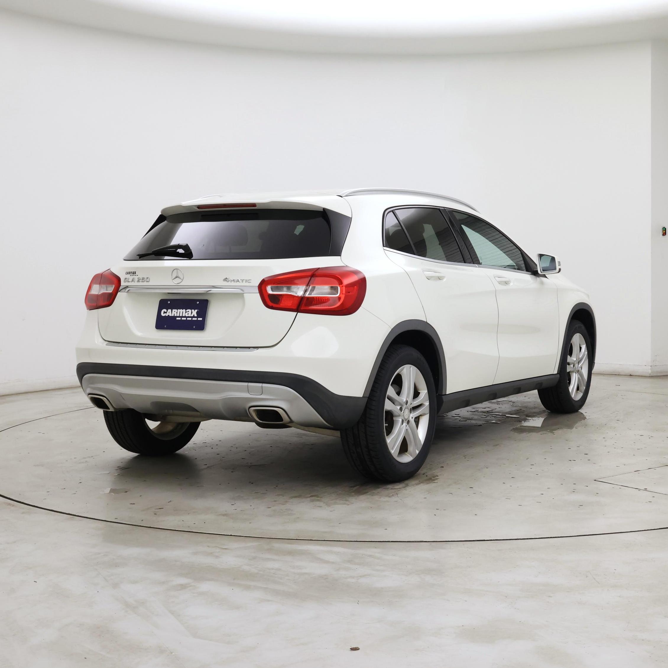 Thumbnail: 2016 Mercedes-Benz GLA - 8