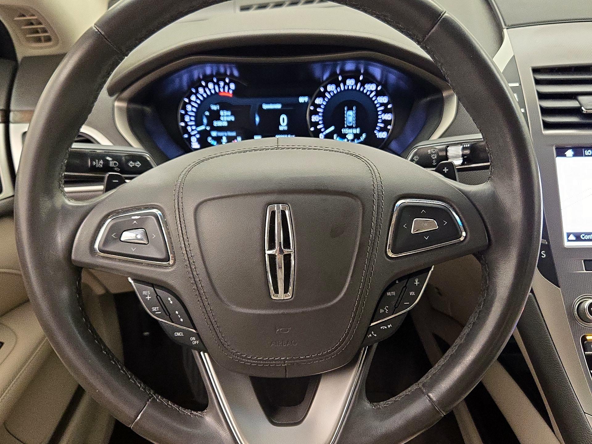 Thumbnail: 2019 Lincoln MKZ - 10