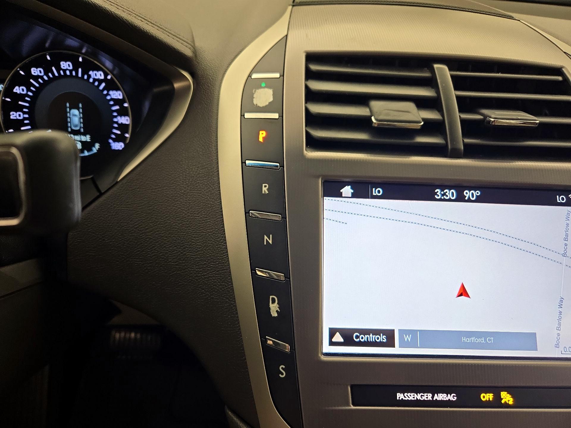 Thumbnail: 2019 Lincoln MKZ - 16