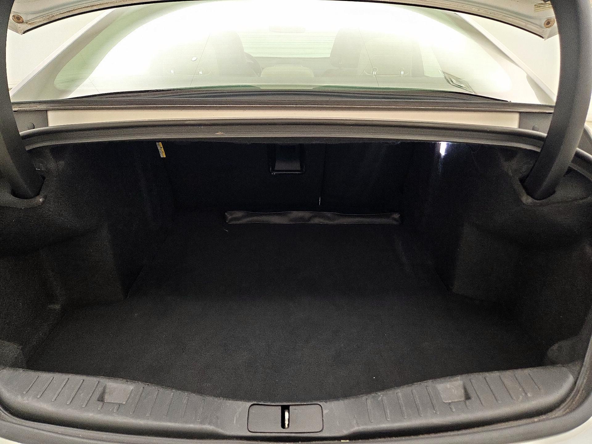 Thumbnail: 2019 Lincoln MKZ - 17