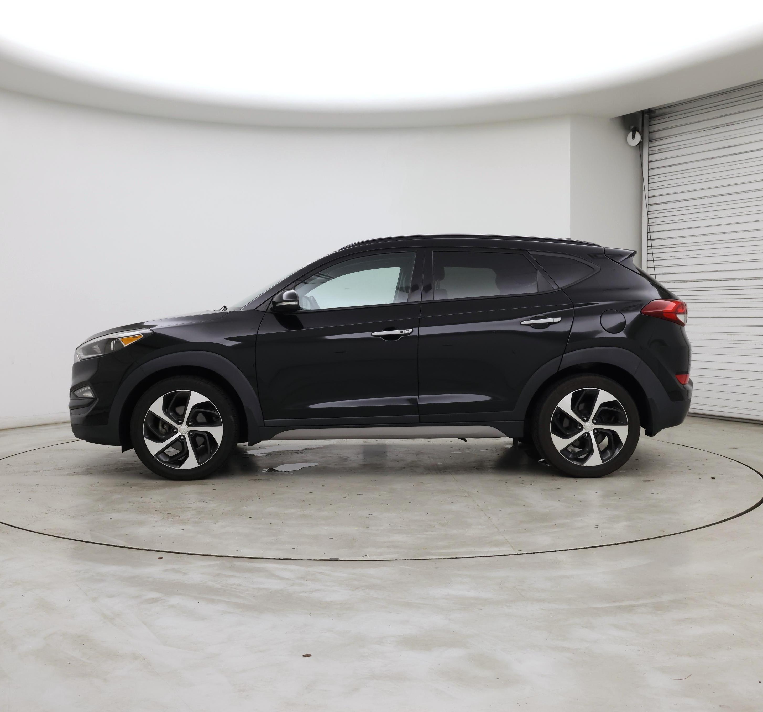 Thumbnail: 2018 Hyundai Tucson - 3
