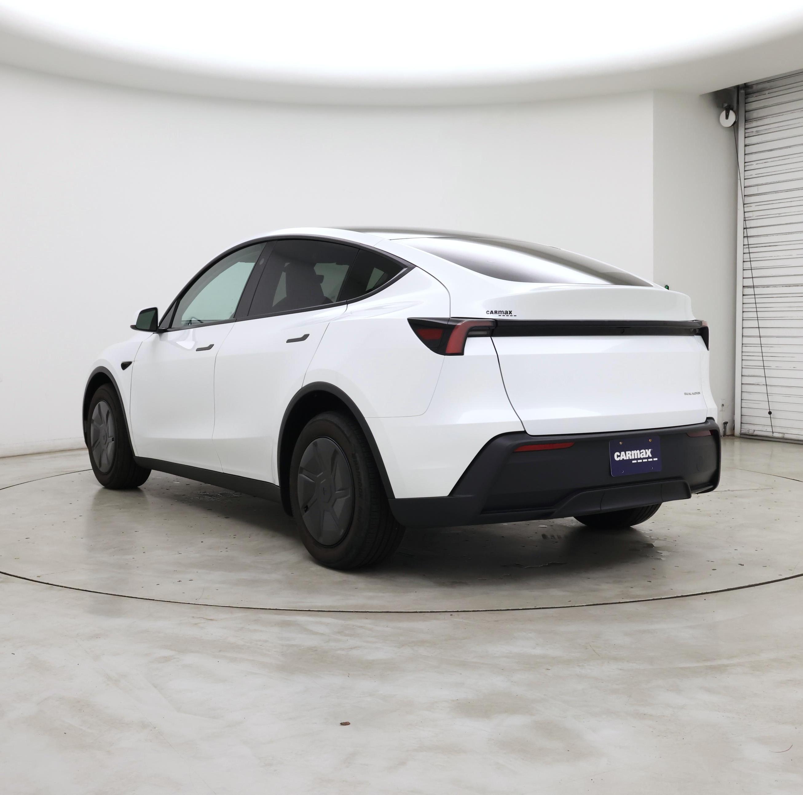 Thumbnail: 2026 Tesla Model Y - 2