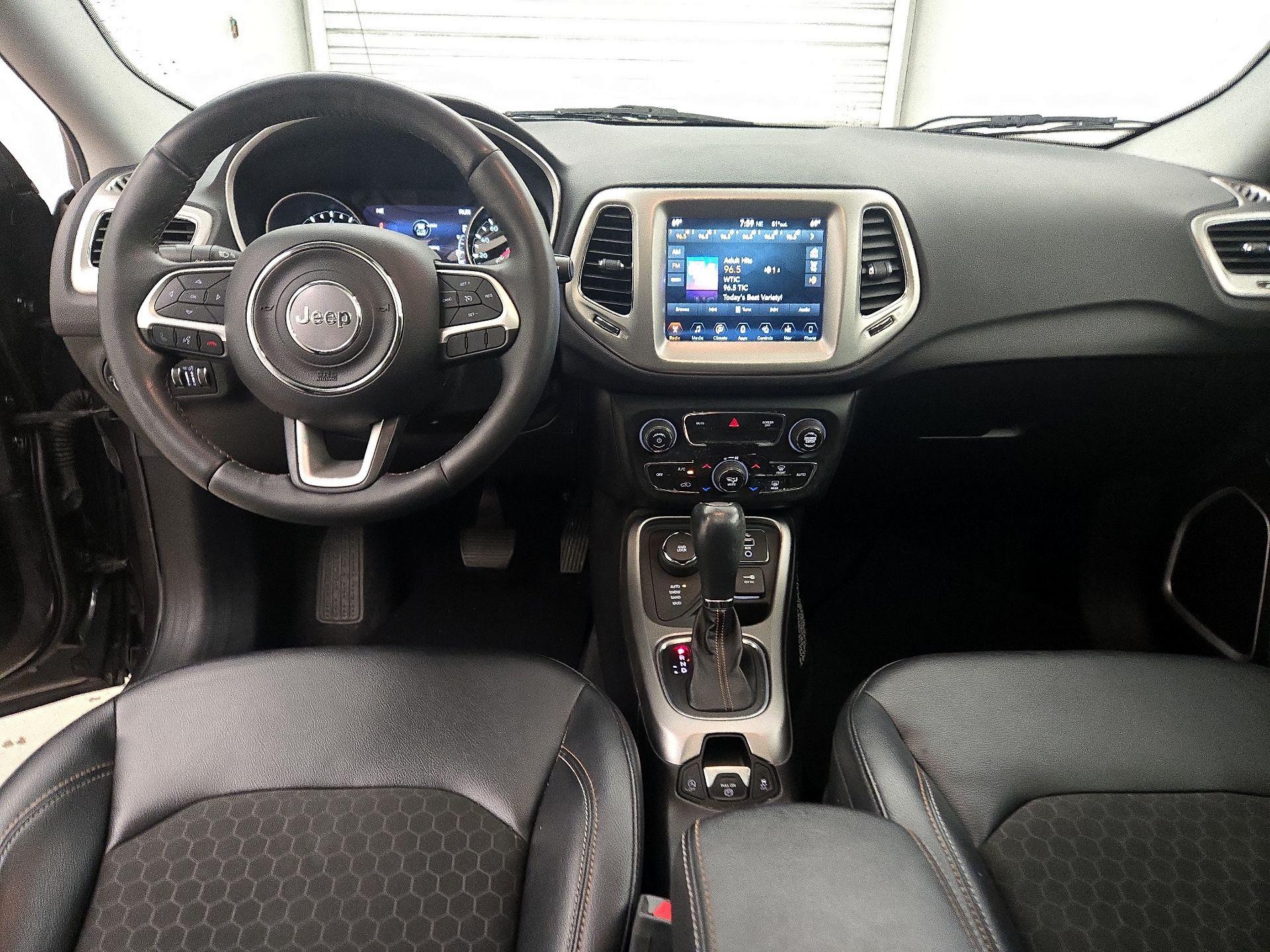 Thumbnail: 2017 Jeep Compass - 9