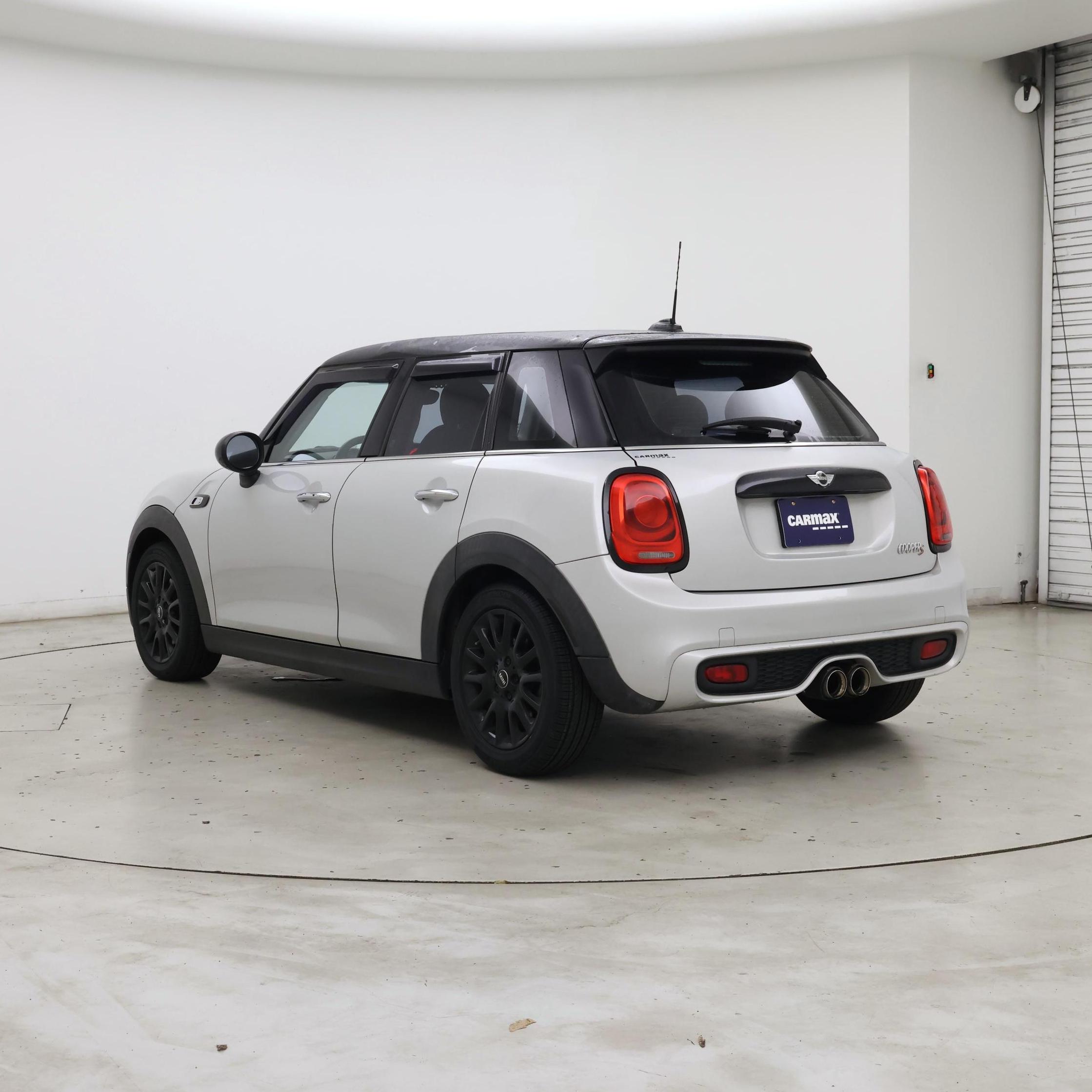 Thumbnail: 2015 MINI Cooper Hardtop - 2