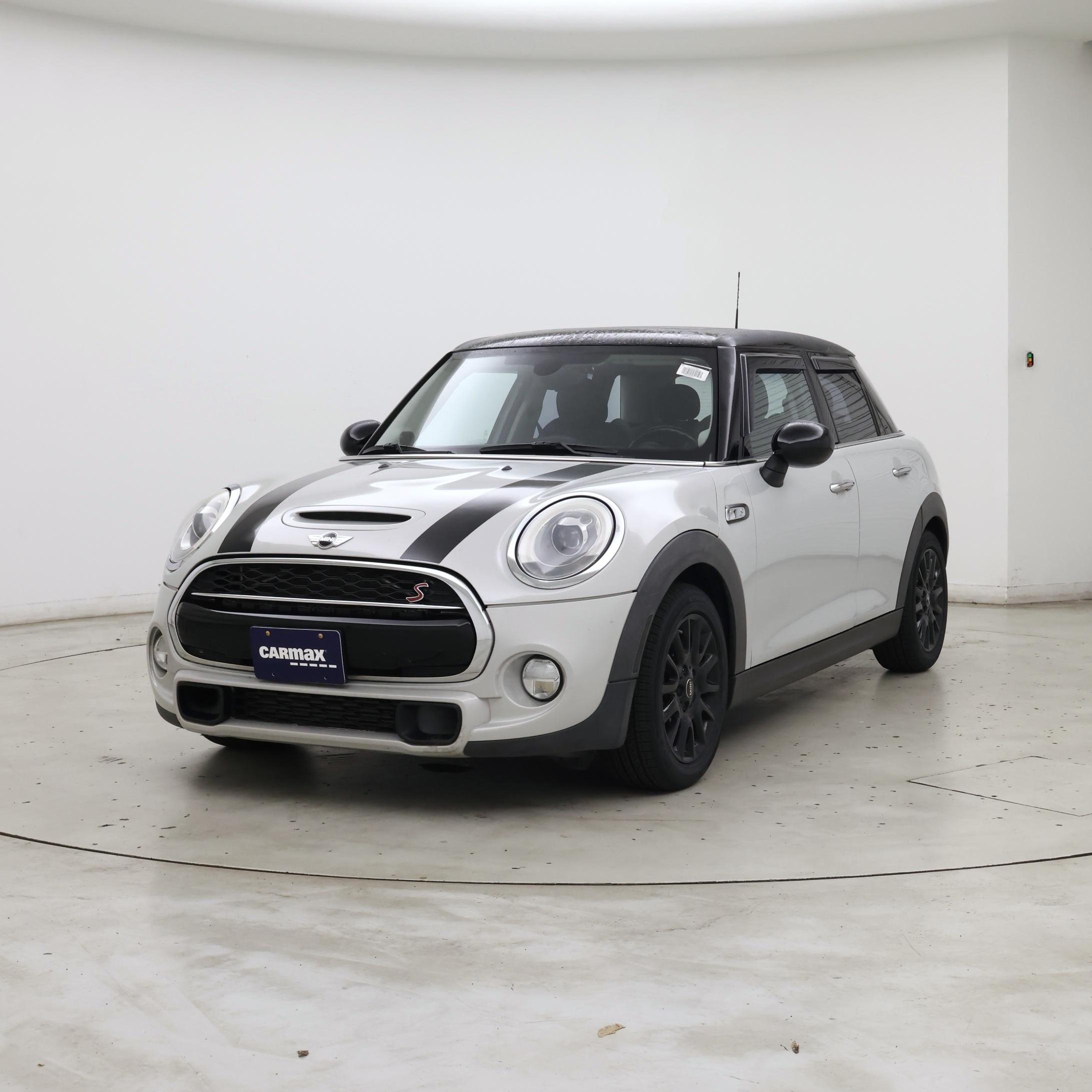Thumbnail: 2015 MINI Cooper Hardtop - 4