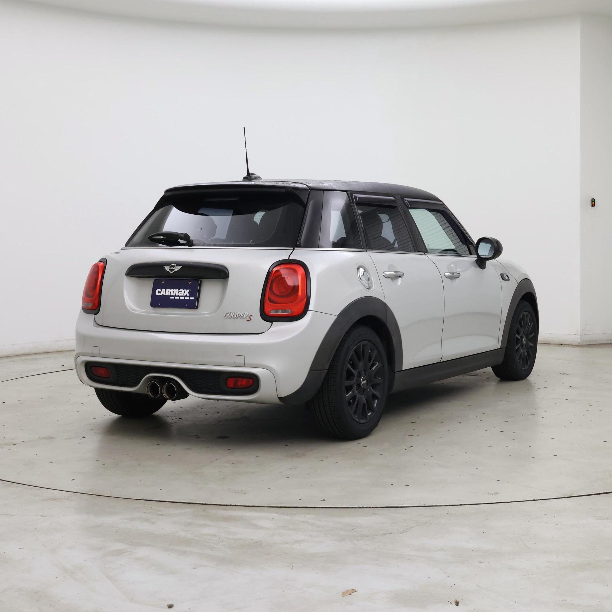 Thumbnail: 2015 MINI Cooper Hardtop - 8
