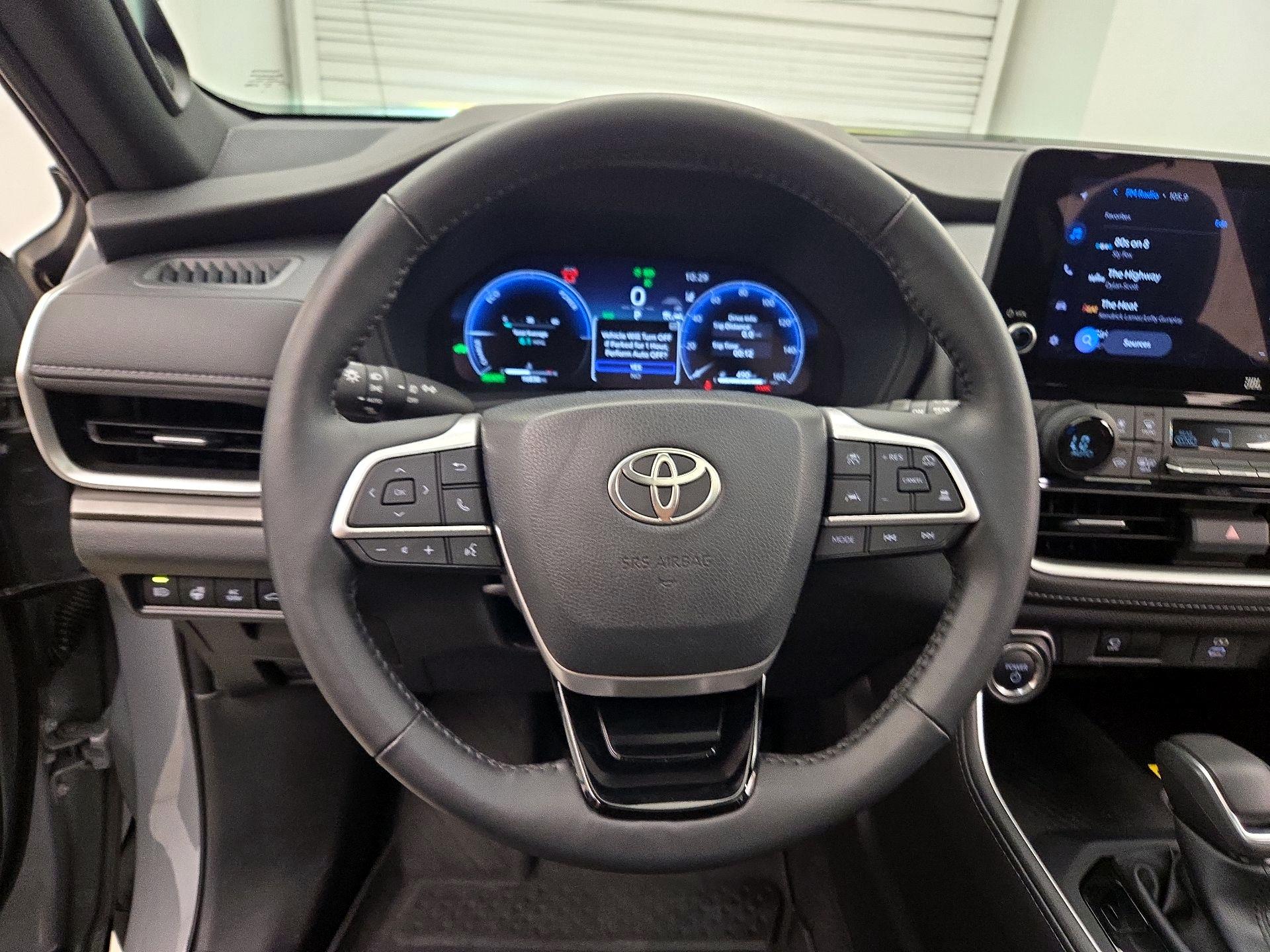 Thumbnail: 2026 Toyota Highlander - 10