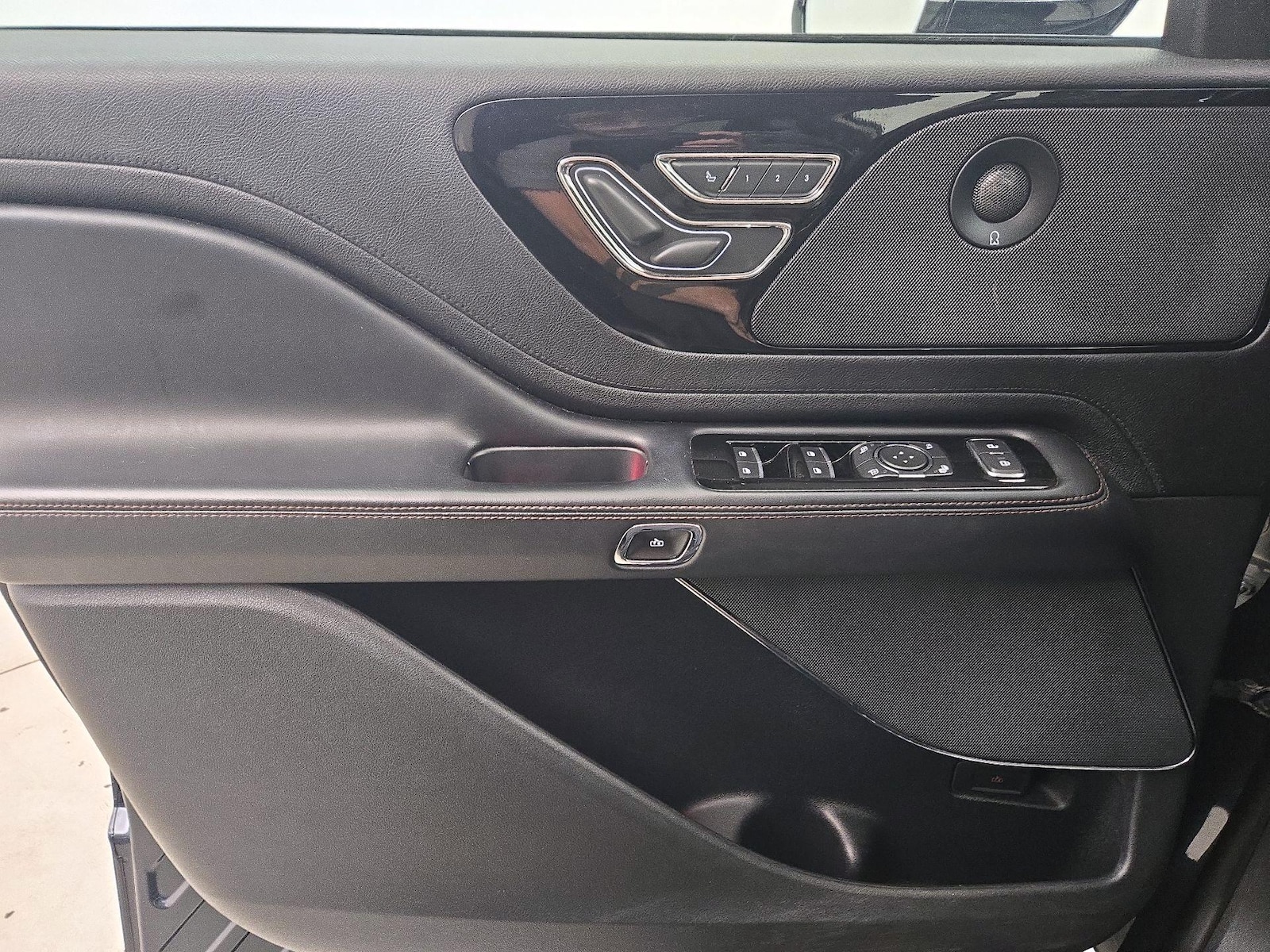 2021 Lincoln Aviator Reserve - Photo 13