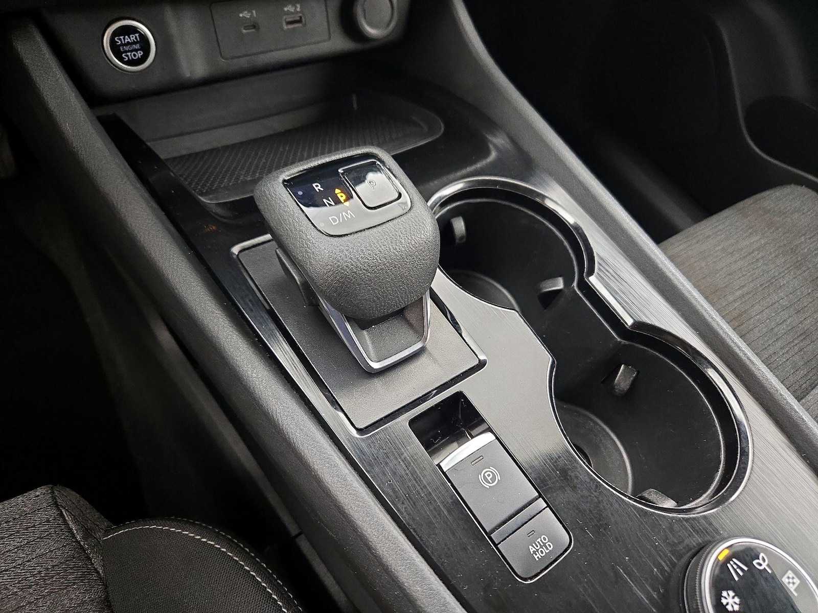 2021 Nissan Rogue SV - Photo 17
