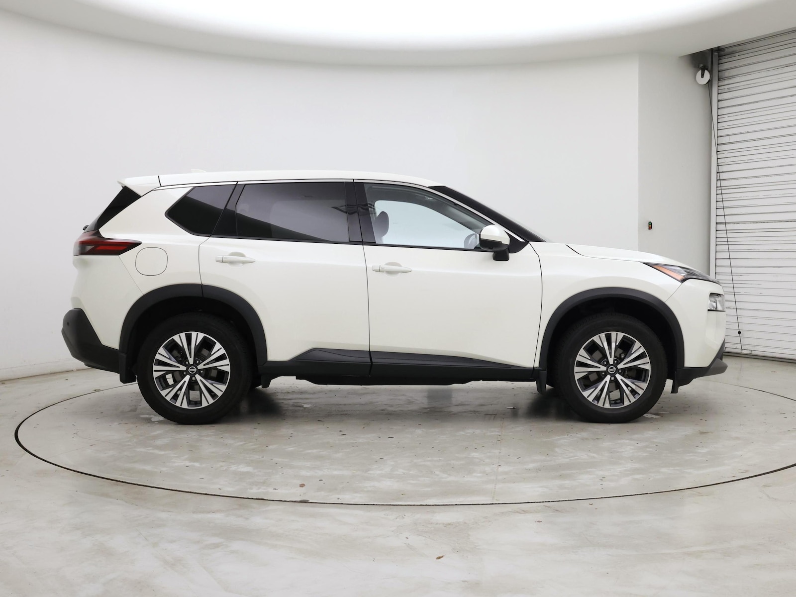 2021 Nissan Rogue SV - Photo 8