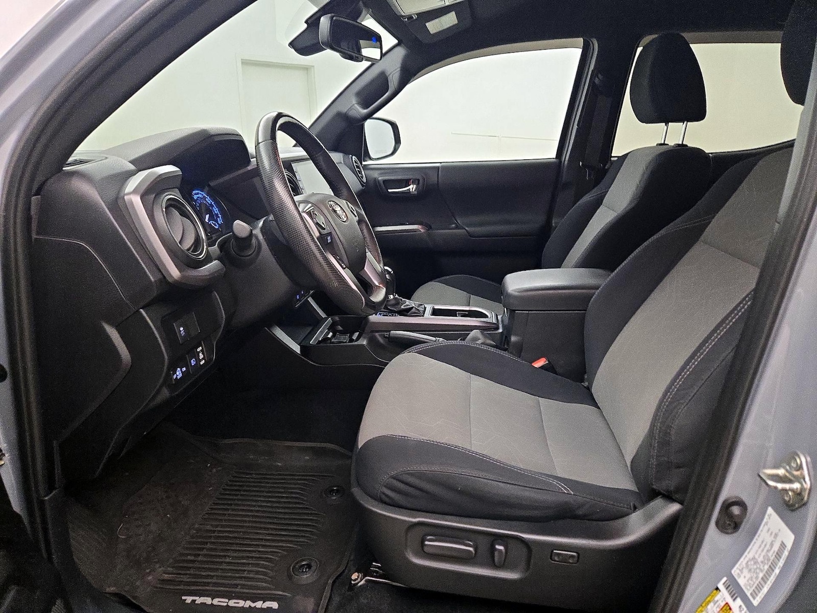 Power Seat(s) & Side Airbags