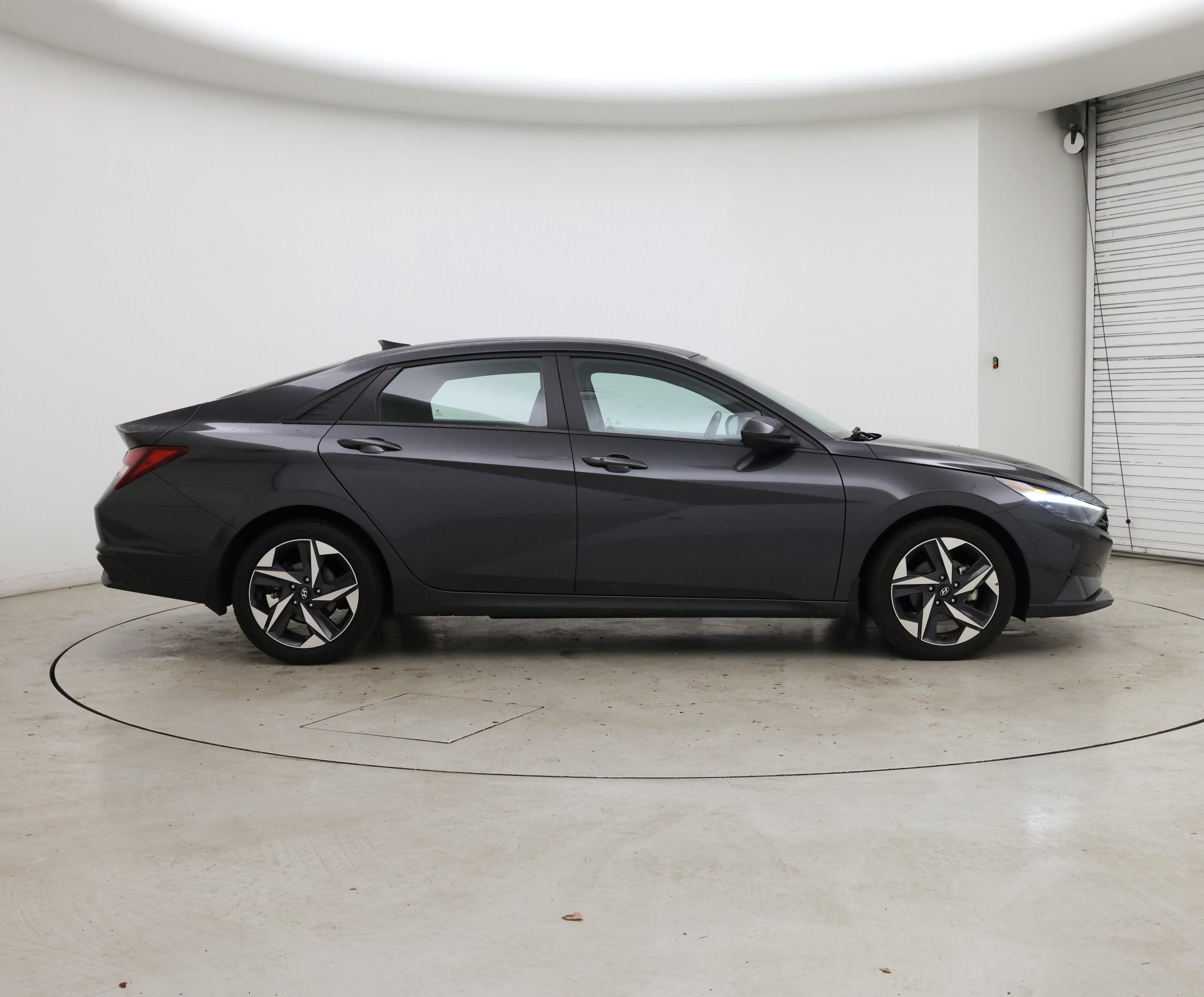 Thumbnail: 2023 Hyundai Elantra - 7